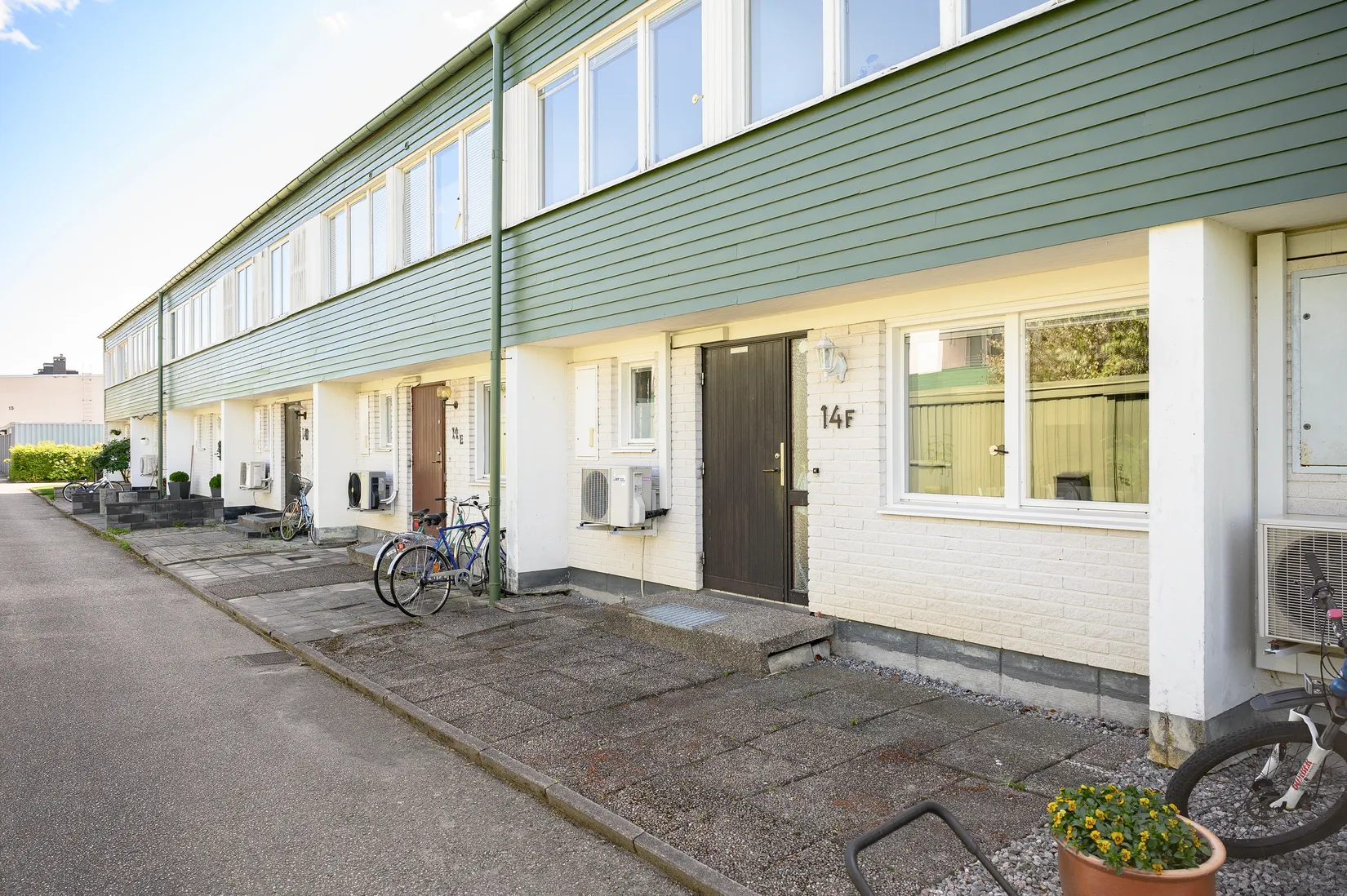 Villa, Radhus, Backavägen 14F, Katrineholm Söder, Katrineholm
