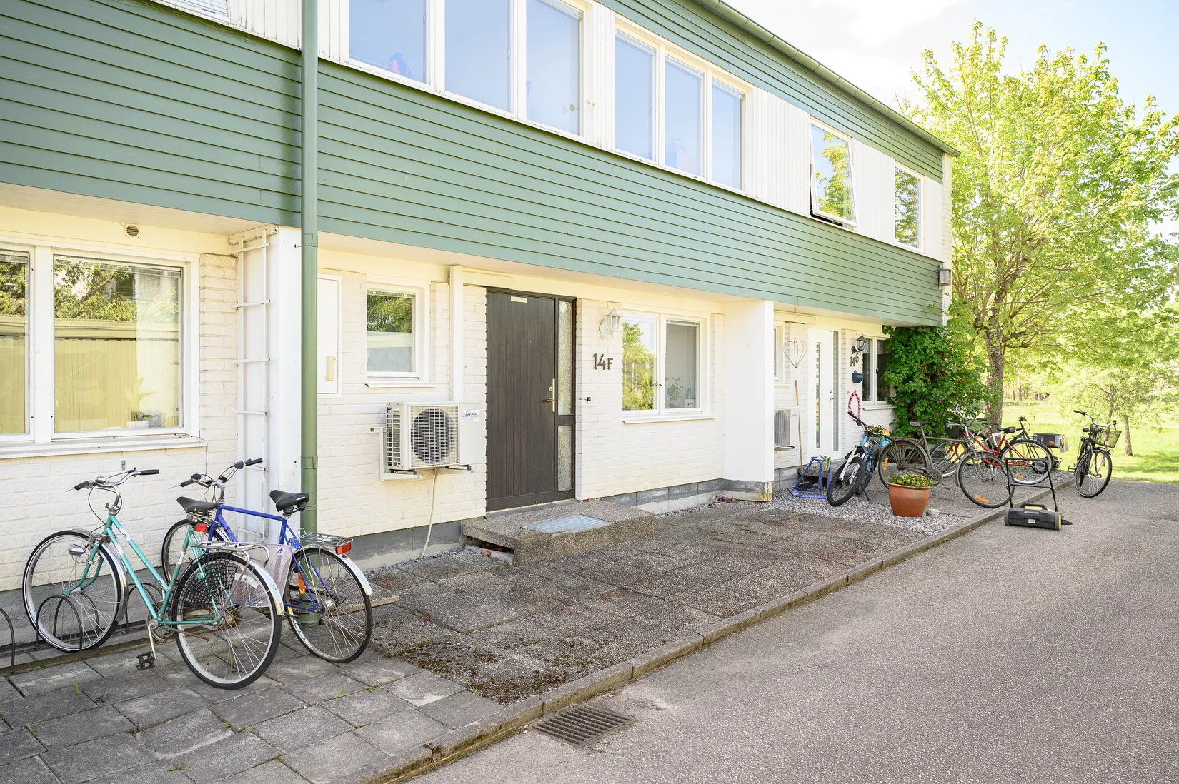 Villa, Radhus, Backavägen 14F, Katrineholm Söder, Katrineholm
