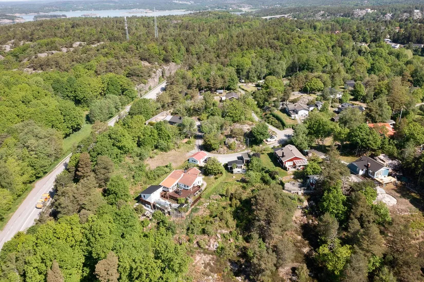 Tomt, Trankoket, Skåpesund, Tjörn