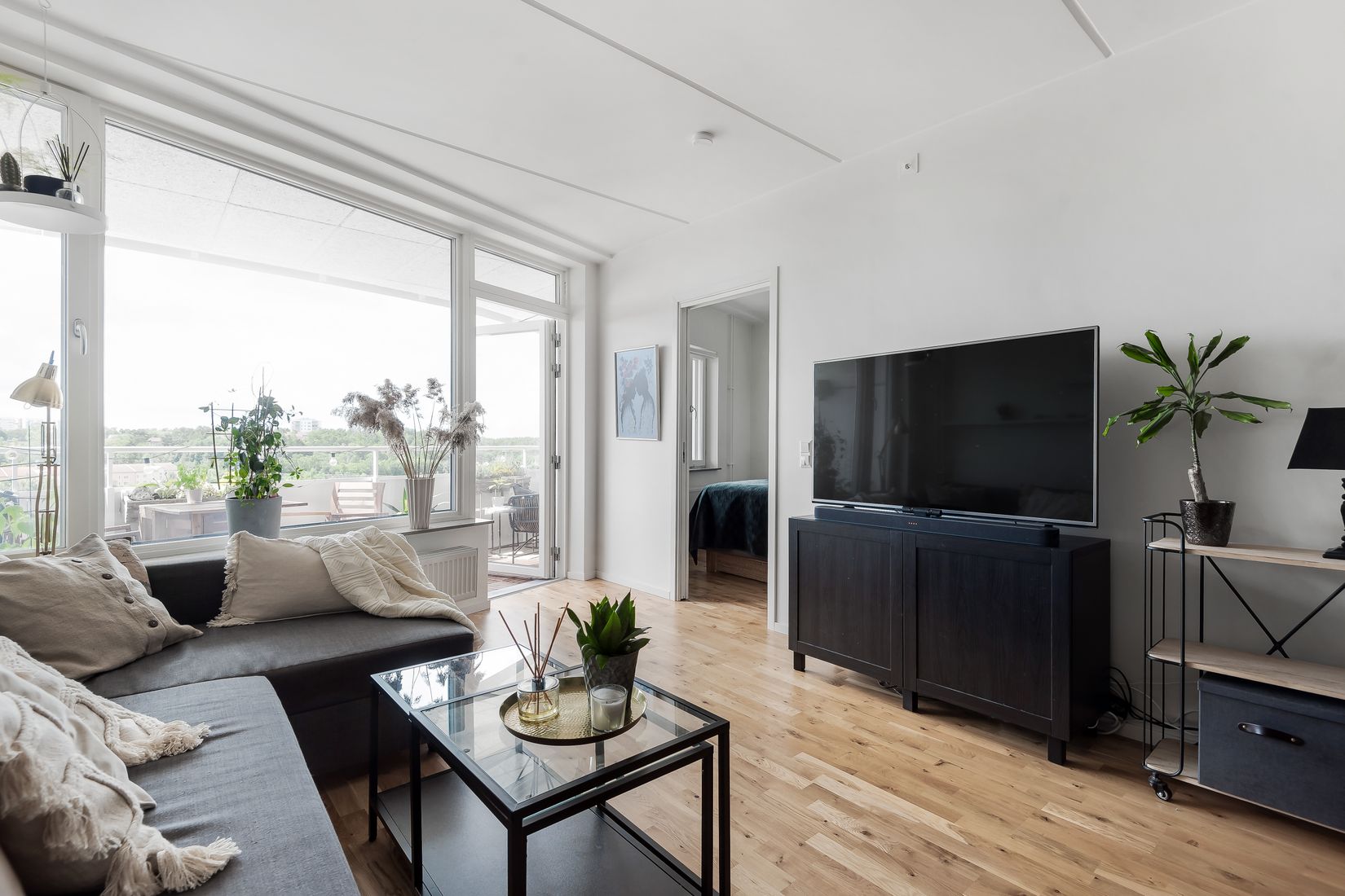 Bostadsrätt, Funäsgatan 8, Vån 8 (183/1703), Råcksta / Vällingby Parkstad, Stockholm