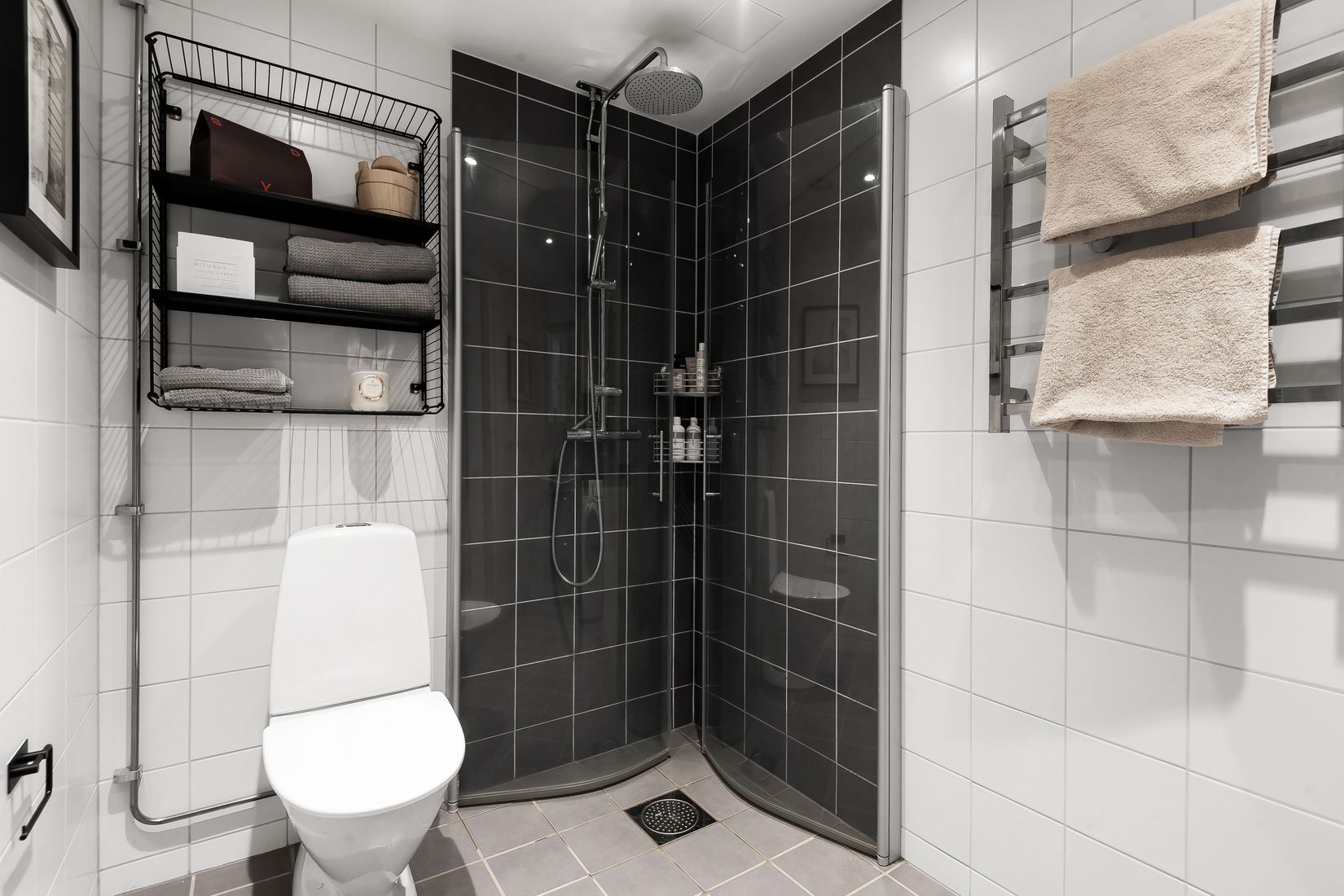 Bostadsrätt, Funäsgatan 8, Vån 8 (183/1703), Råcksta / Vällingby Parkstad, Stockholm