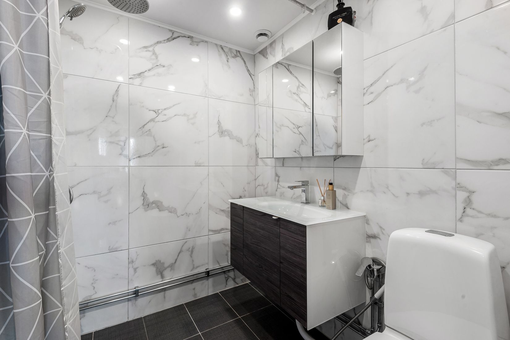 Bostadsrätt, Larsbodavägen 82, Farsta, Stockholm