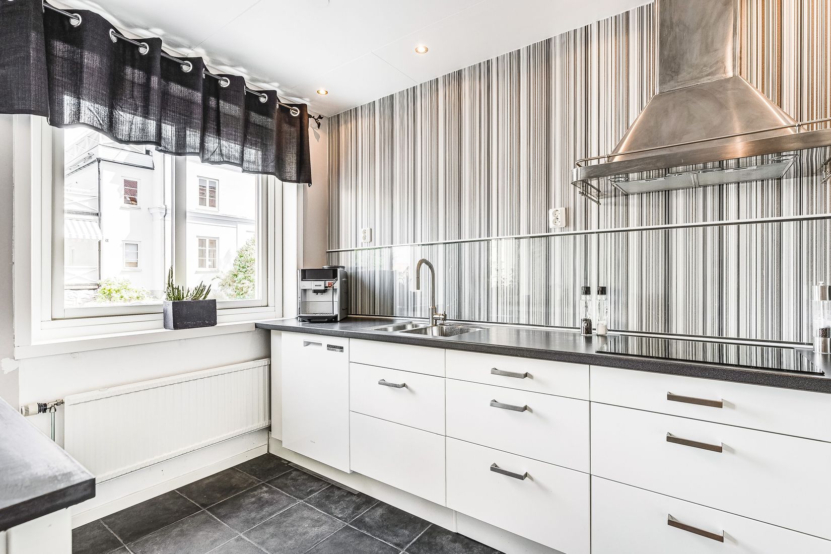 Bostadsrätt, Klostergatan 23B, Centralt vid Kyrkberget, Strängnäs