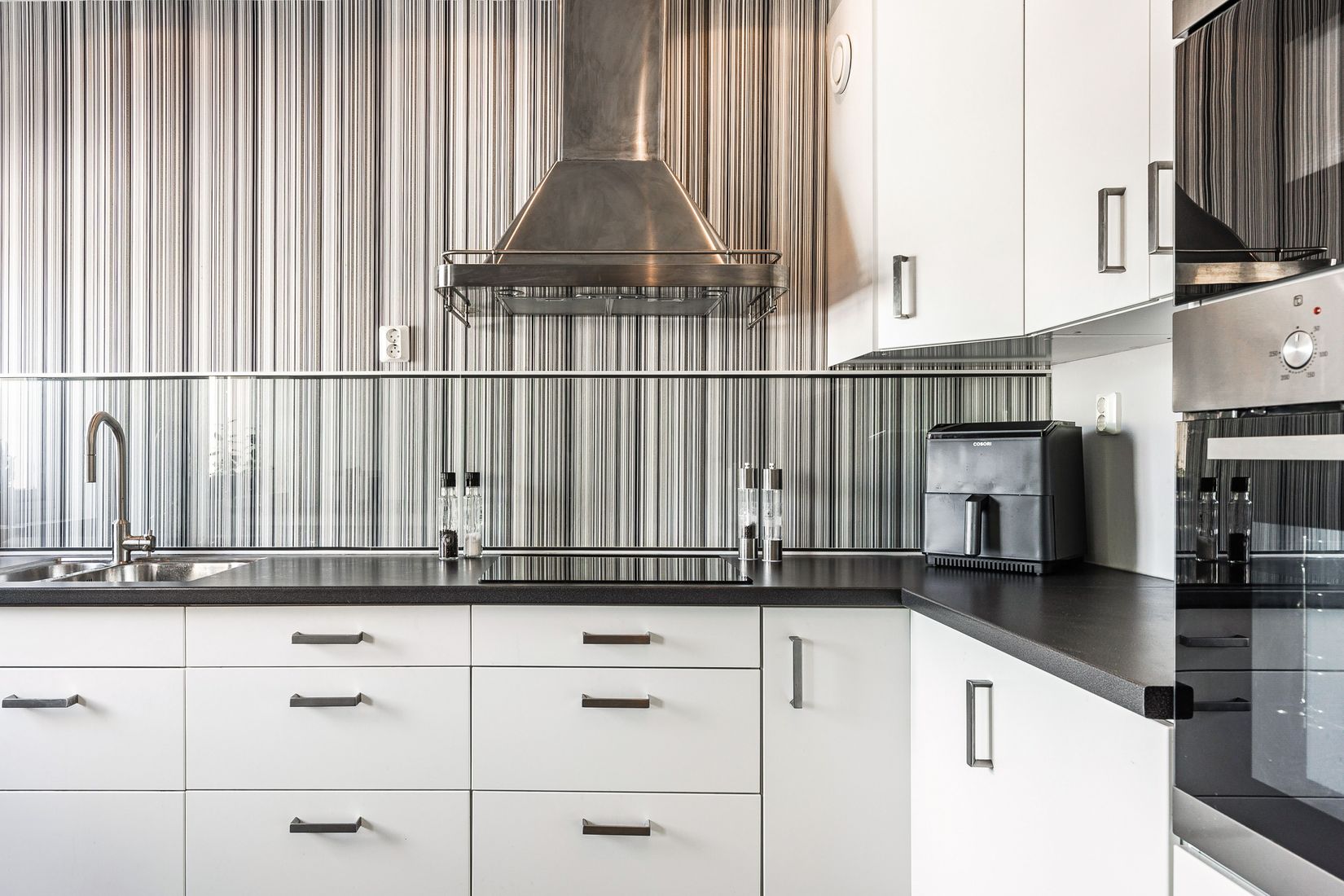 Bostadsrätt, Klostergatan 23B, Centralt vid Kyrkberget, Strängnäs