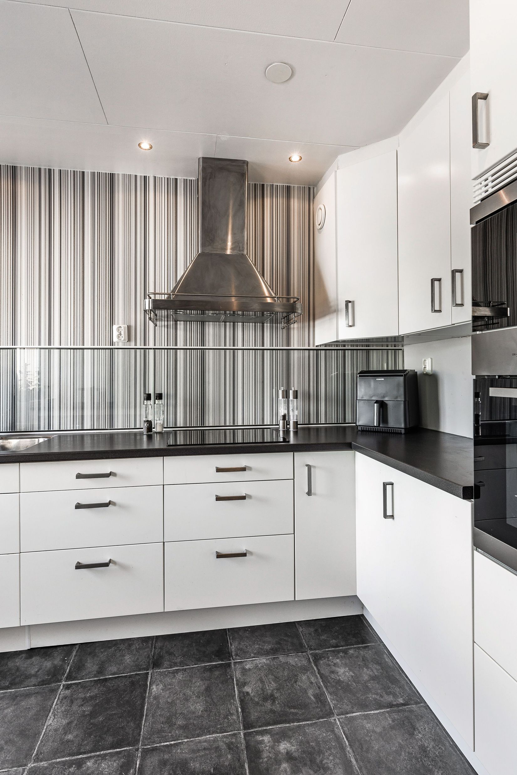 Bostadsrätt, Klostergatan 23B, Centralt vid Kyrkberget, Strängnäs