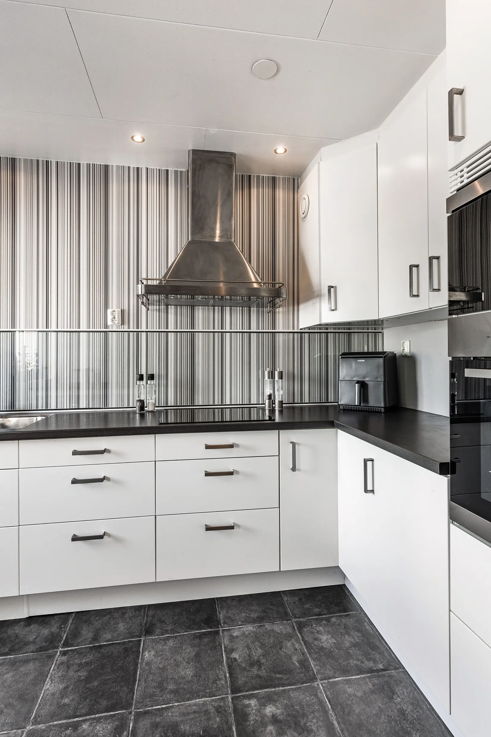 Bostadsrätt, Klostergatan 23B, Centralt vid Kyrkberget, Strängnäs