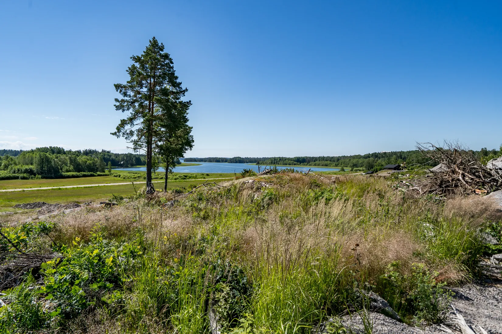 Tomt, Åviken, Askersund