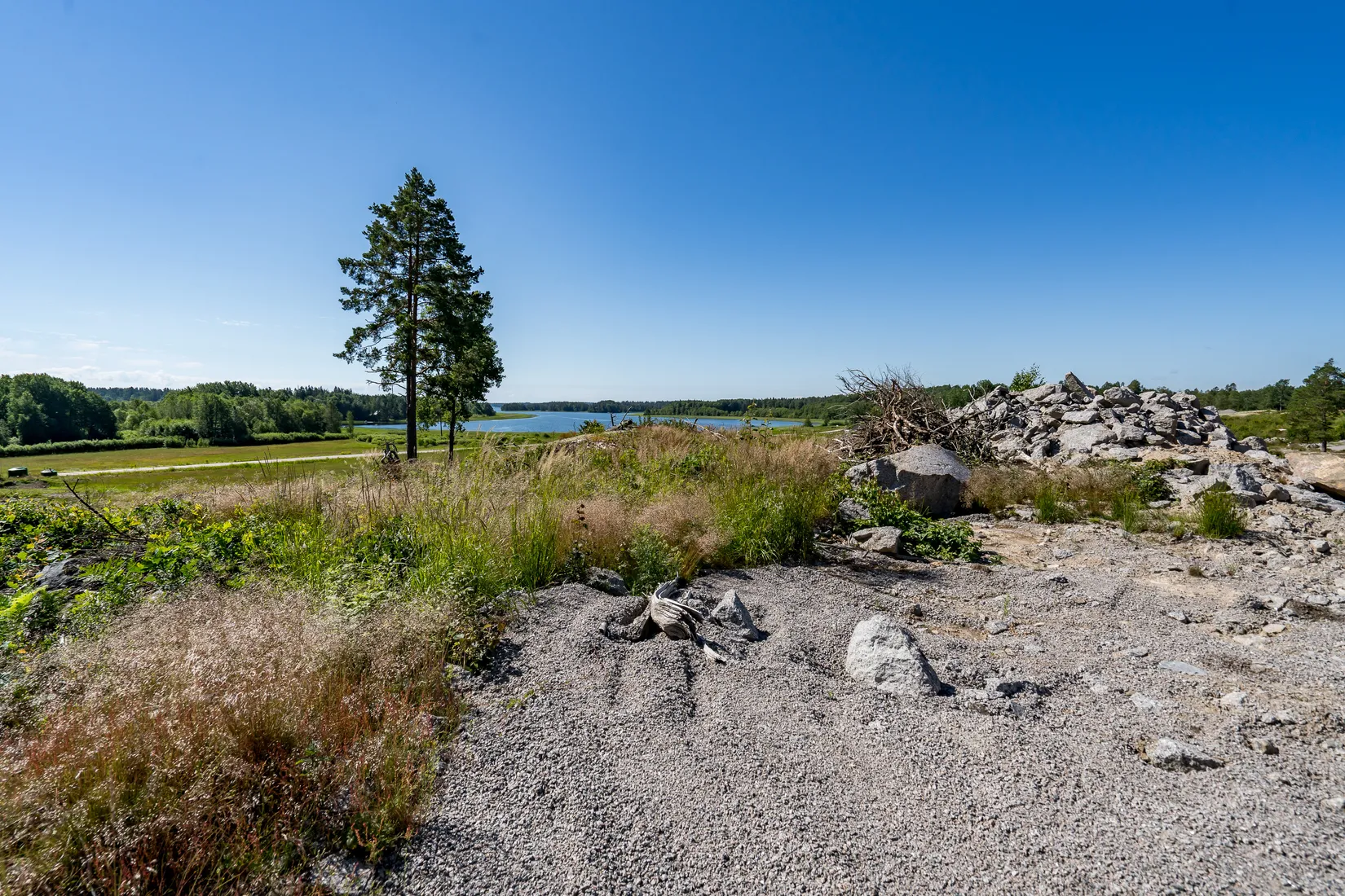 Tomt, Åviken, Askersund