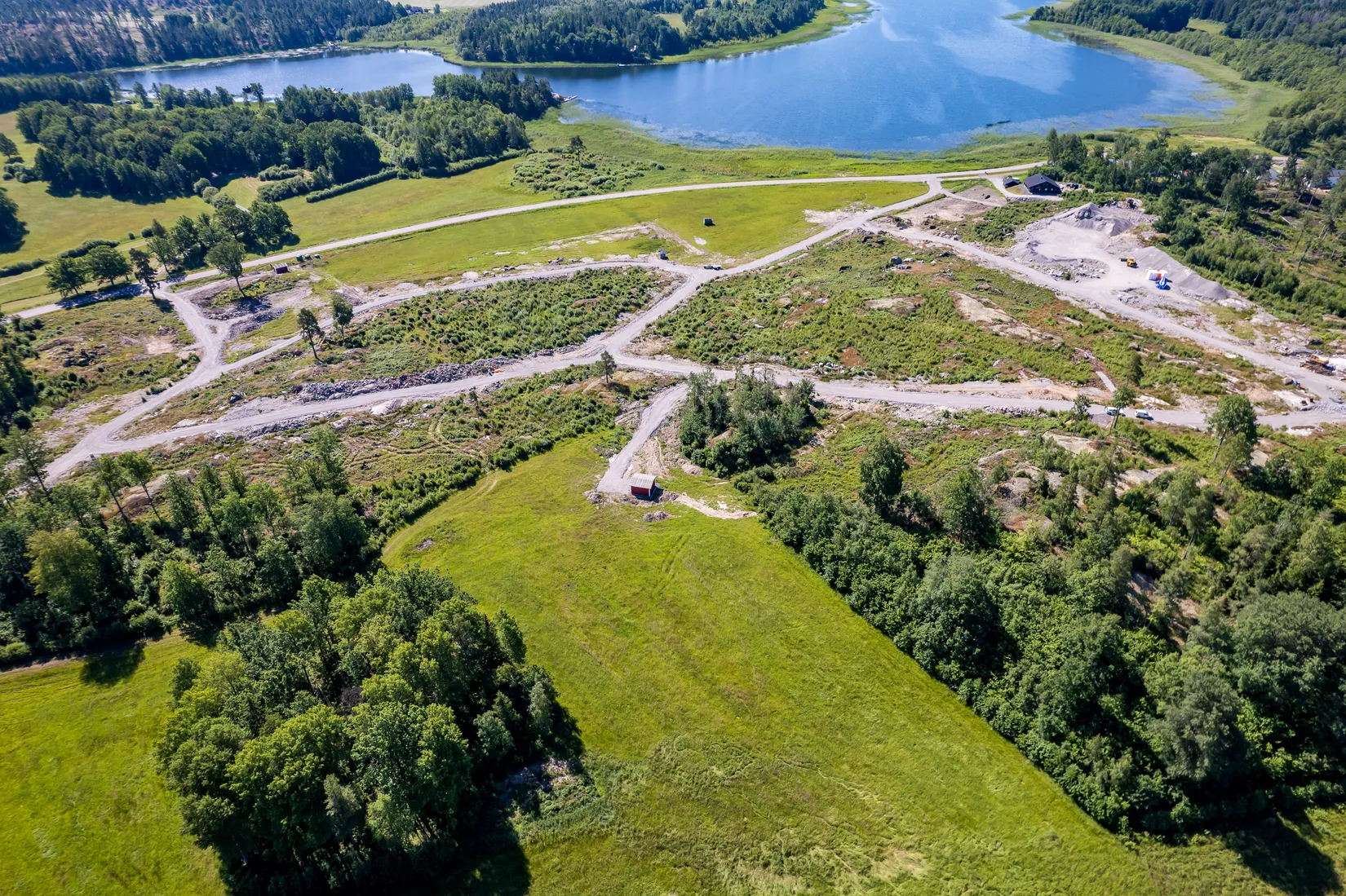 Tomt, Åviken, Askersund
