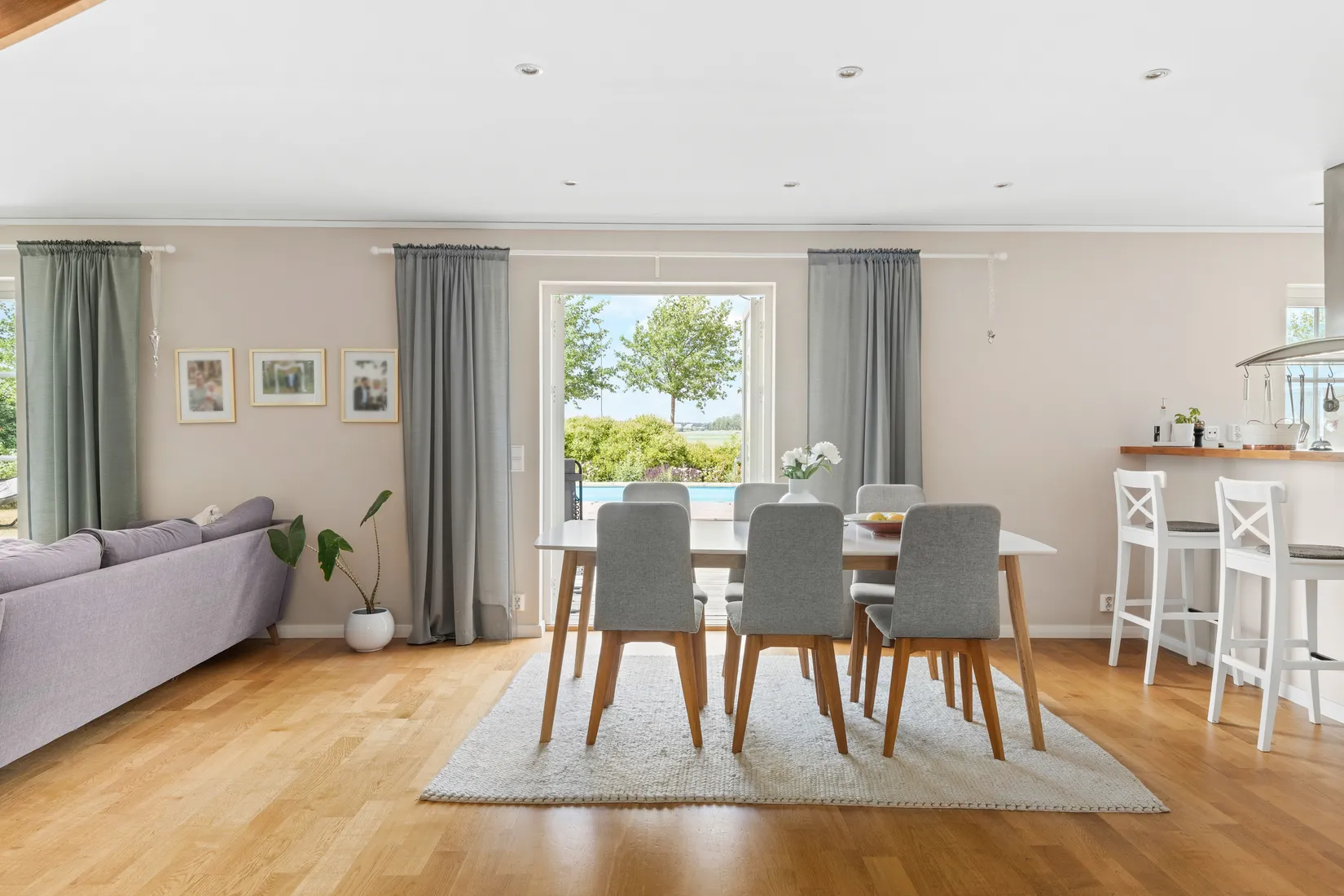 Villa, Badmintongatan 6, Gröngarn, Enköping