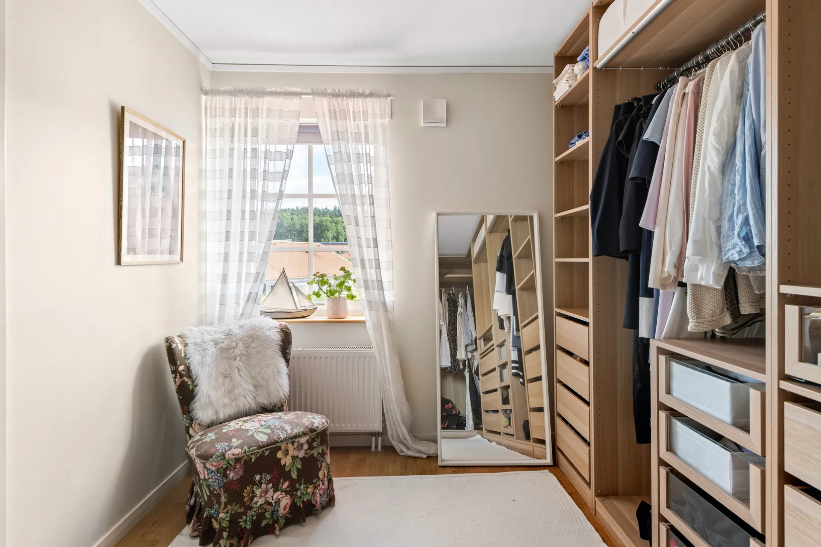 Villa, Badmintongatan 6, Gröngarn, Enköping