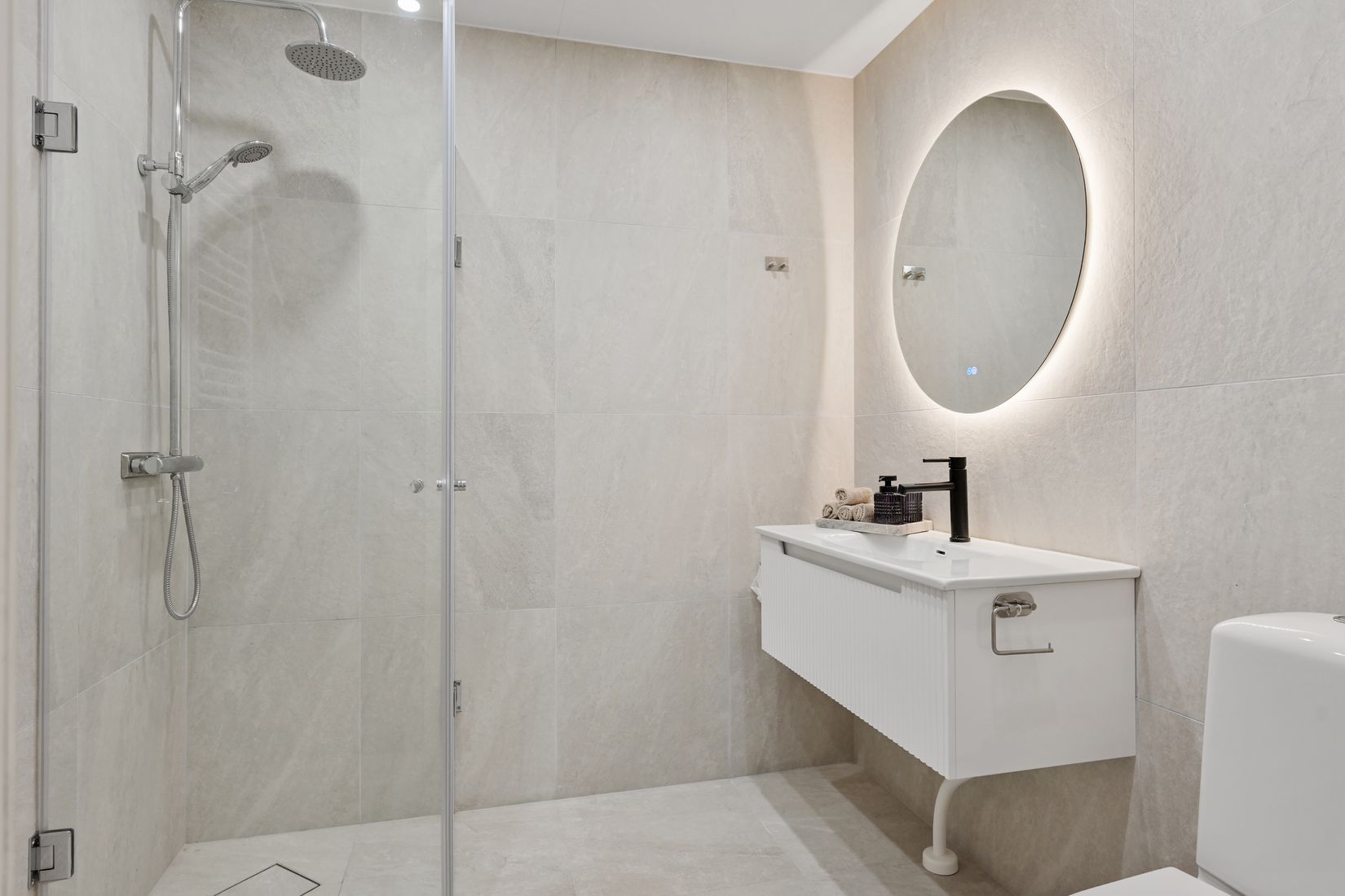 Villa, Radhus, Pilgrimsvägen 14, Njursta, Upplands Väsby