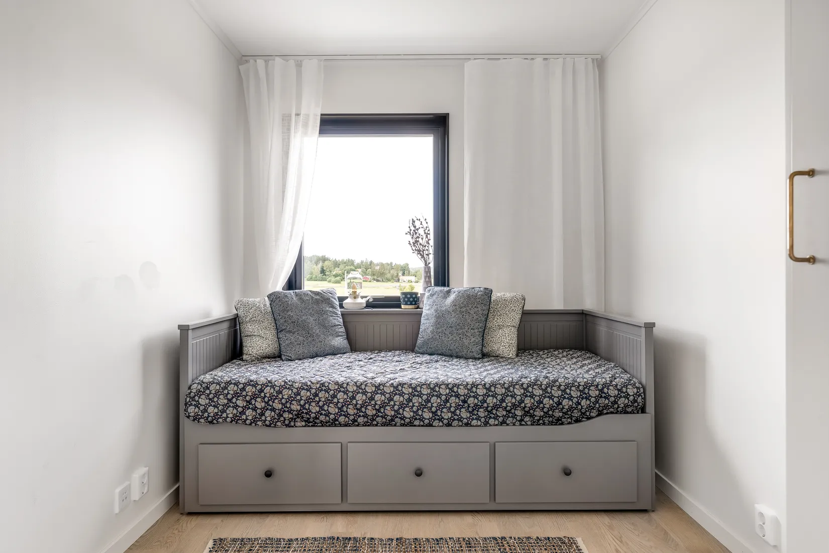 Radhus, STRÖMGÅRDSVÄGEN 44, Lindholmen, Vallentuna