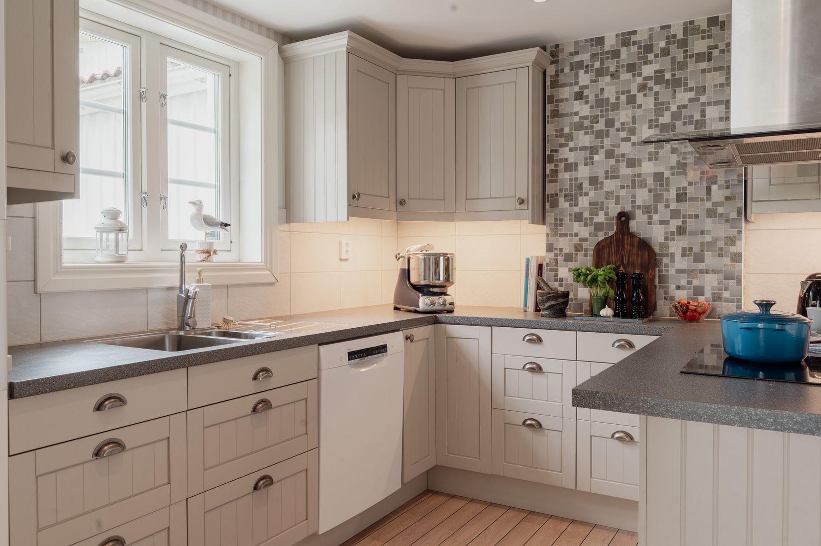 Villa, Högås Sund 153 och 155, Uddevalla