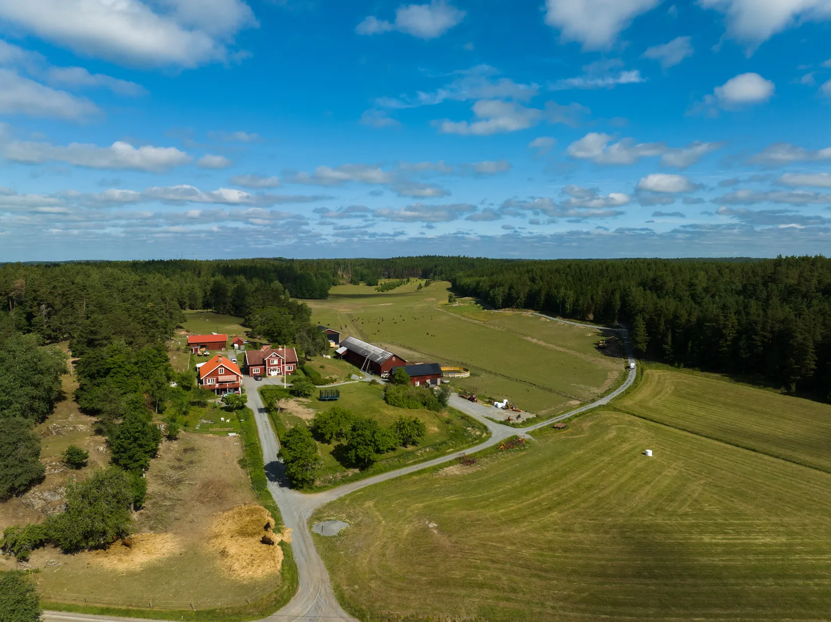 Tomt, Tomter på landet strax utanför Björnlunda, Lantligt, Gnesta