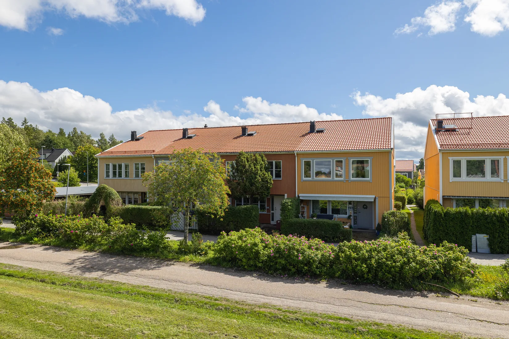 Villa, Radhus, Lövmovägen 113, Bollstanäs, Upplands Väsby