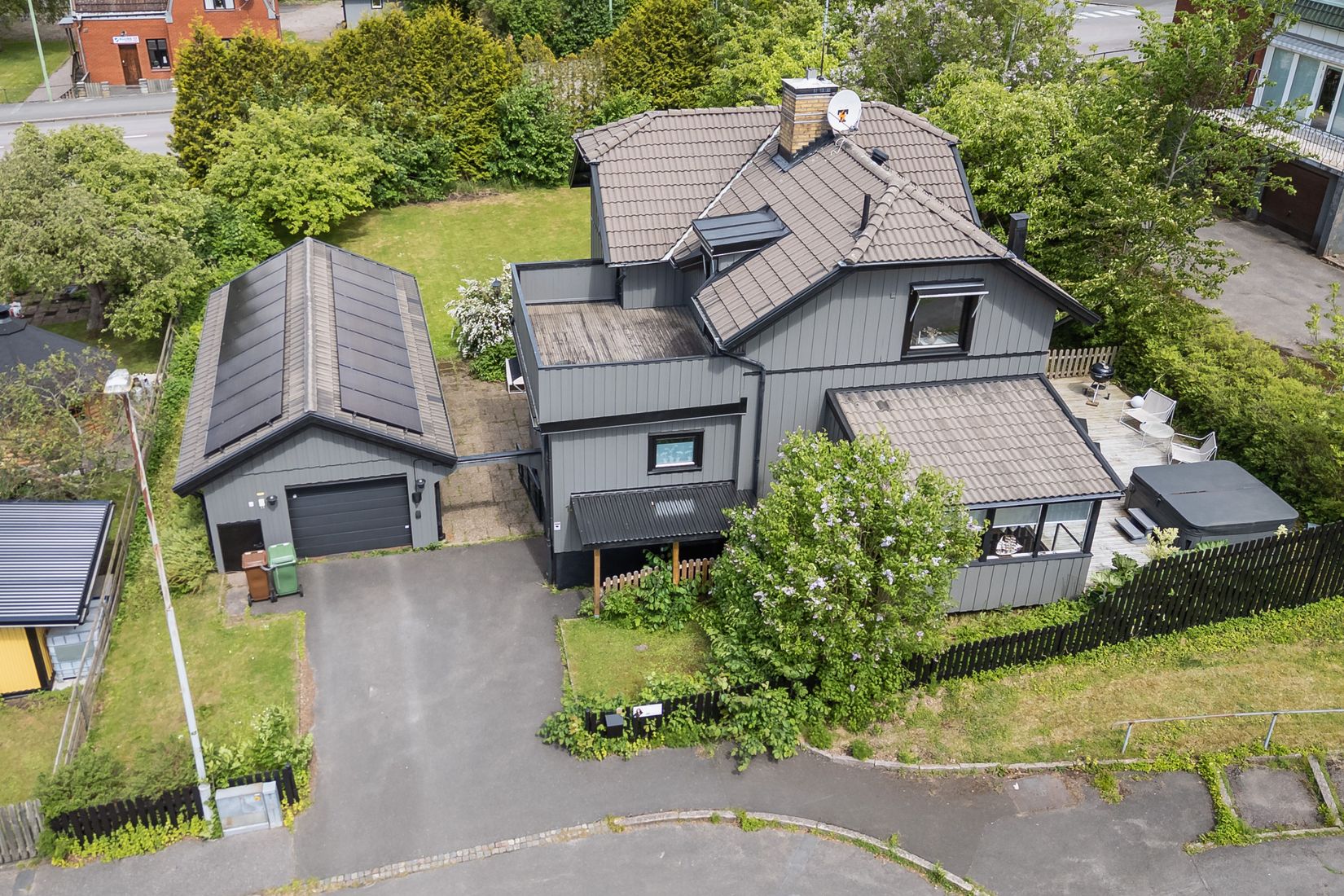 Villa, Högarensgatan 12, Falköping