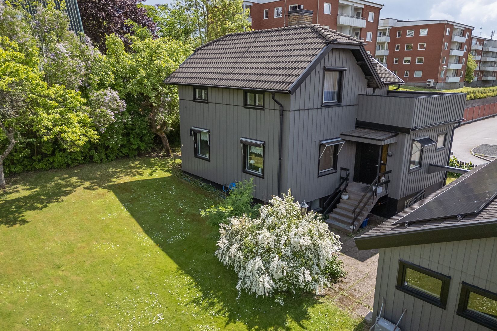 Villa, Högarensgatan 12, Falköping