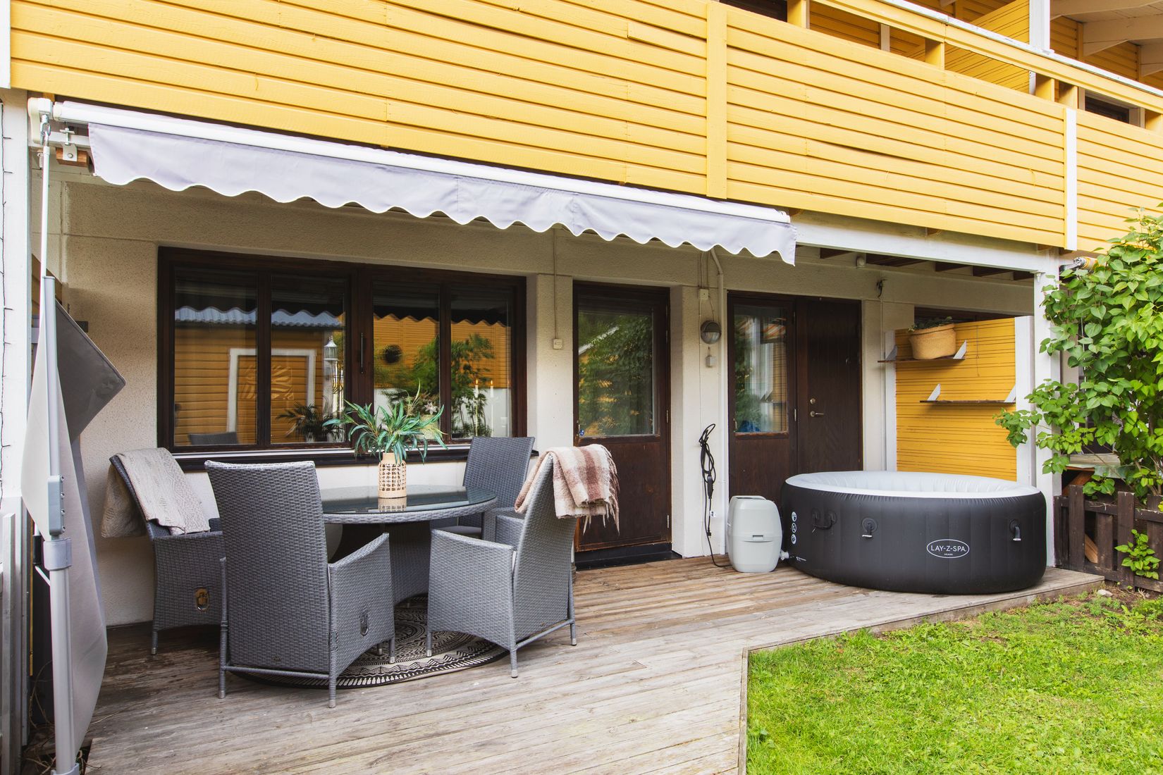 Radhus, Vallhovsvägen 178C, Vallhov, Sandviken