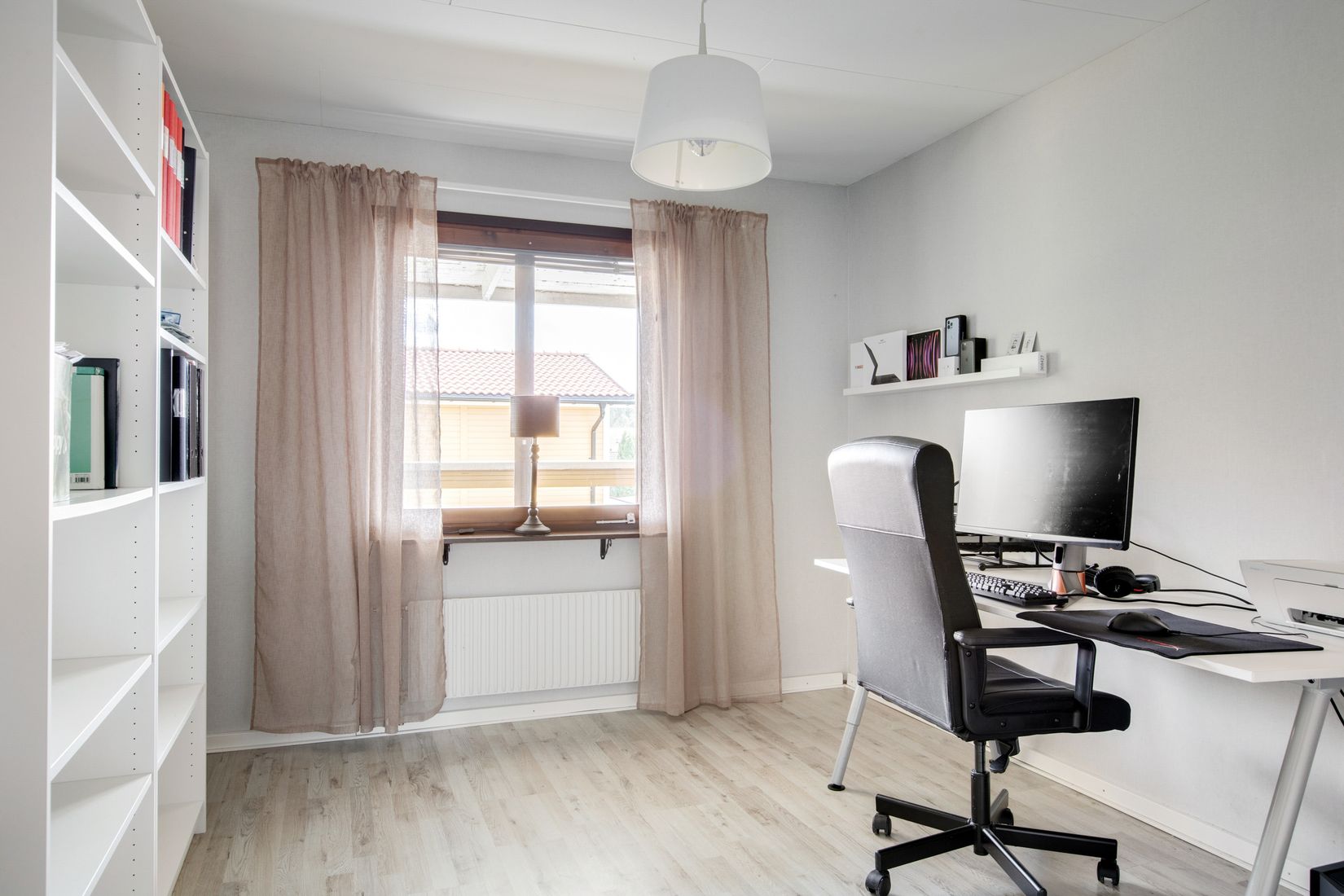 Radhus, Vallhovsvägen 178C, Vallhov, Sandviken