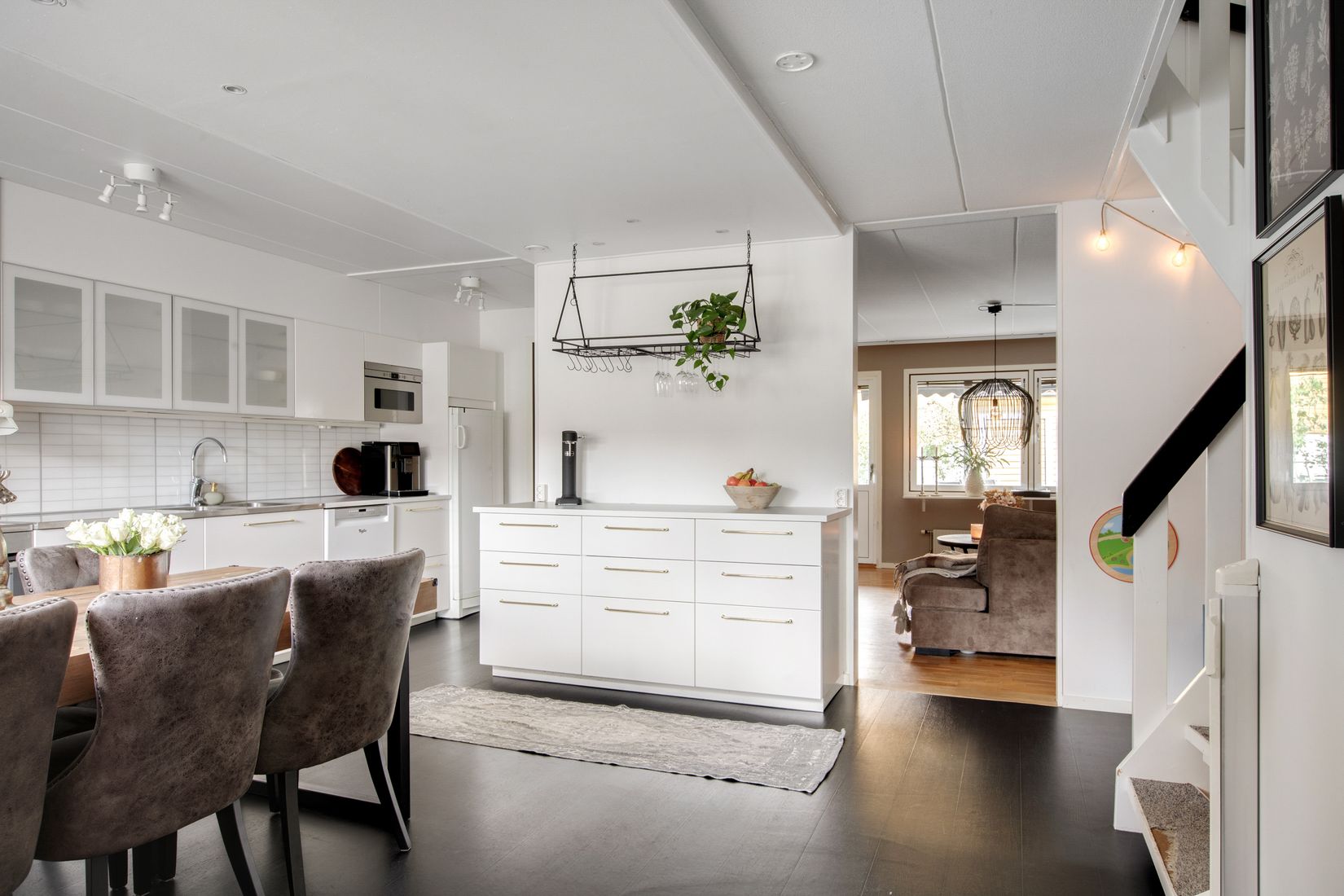 Radhus, Vallhovsvägen 178C, Vallhov, Sandviken