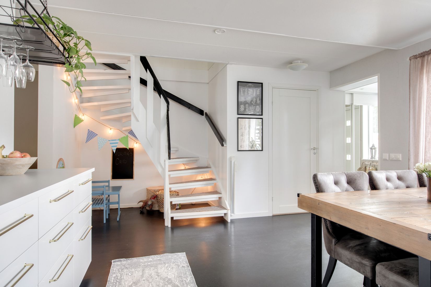 Radhus, Vallhovsvägen 178C, Vallhov, Sandviken