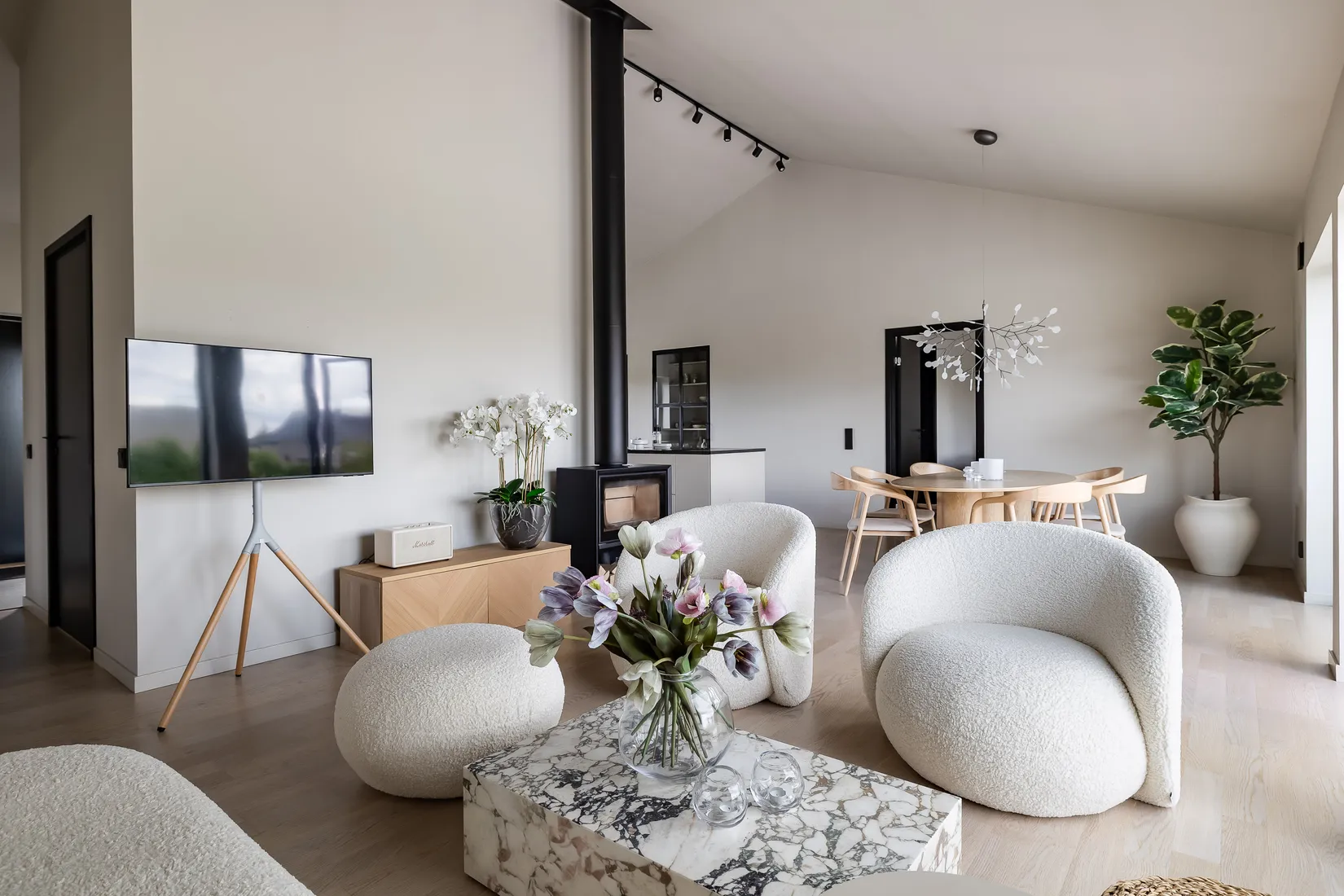 Villa, Mandelblomsgatan 6, Gröna Sörby, Kumla
