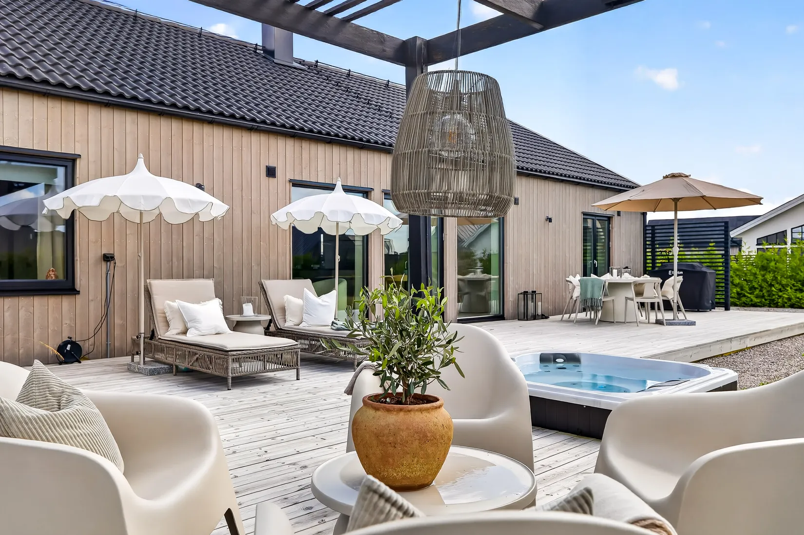 Villa, Mandelblomsgatan 6, Gröna Sörby, Kumla