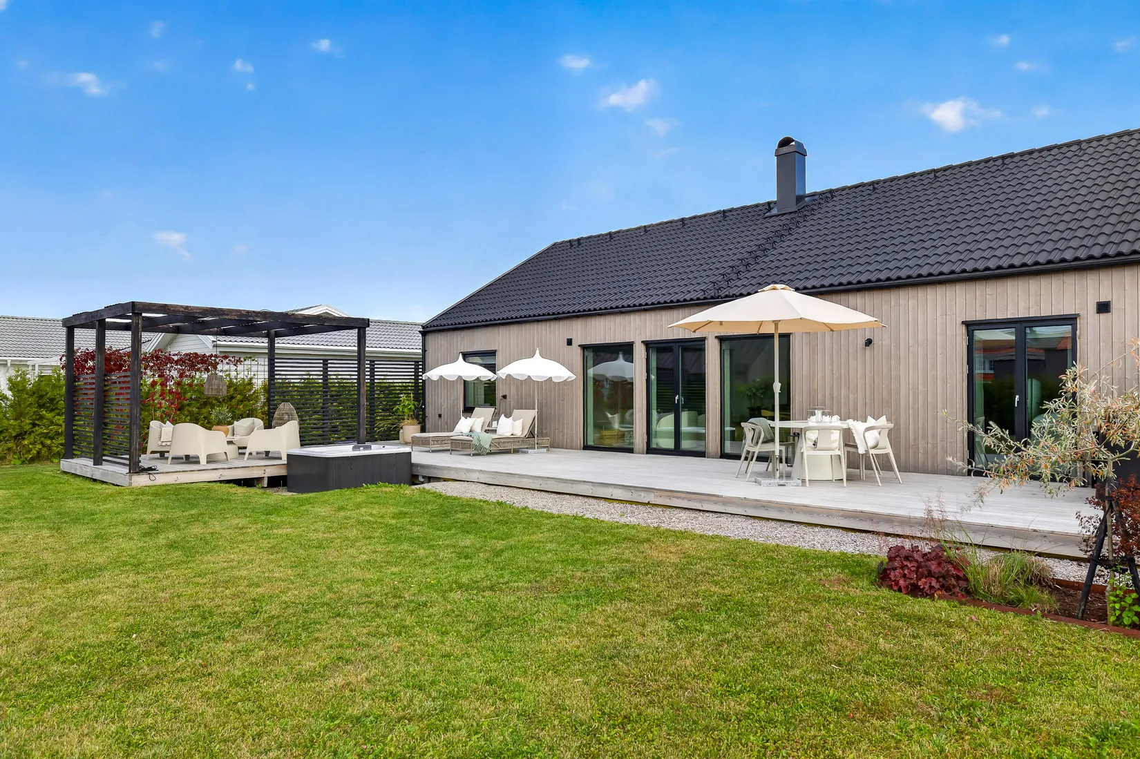 Villa, Mandelblomsgatan 6, Gröna Sörby, Kumla