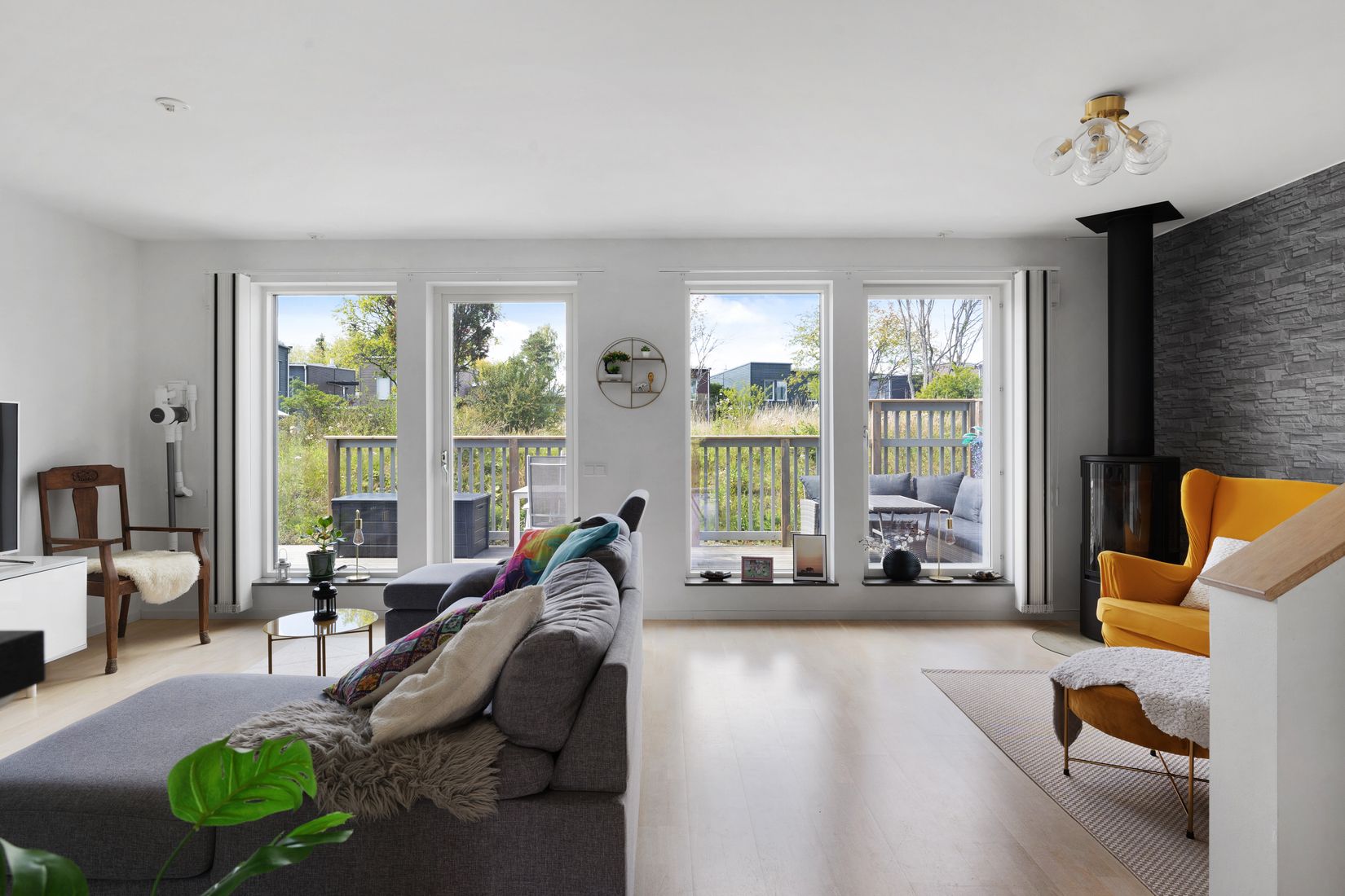 Radhus, Igelvadsstråket 25, Fresta, Upplands Väsby