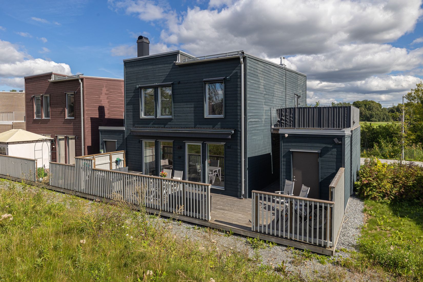 Radhus, Igelvadsstråket 25, Fresta, Upplands Väsby