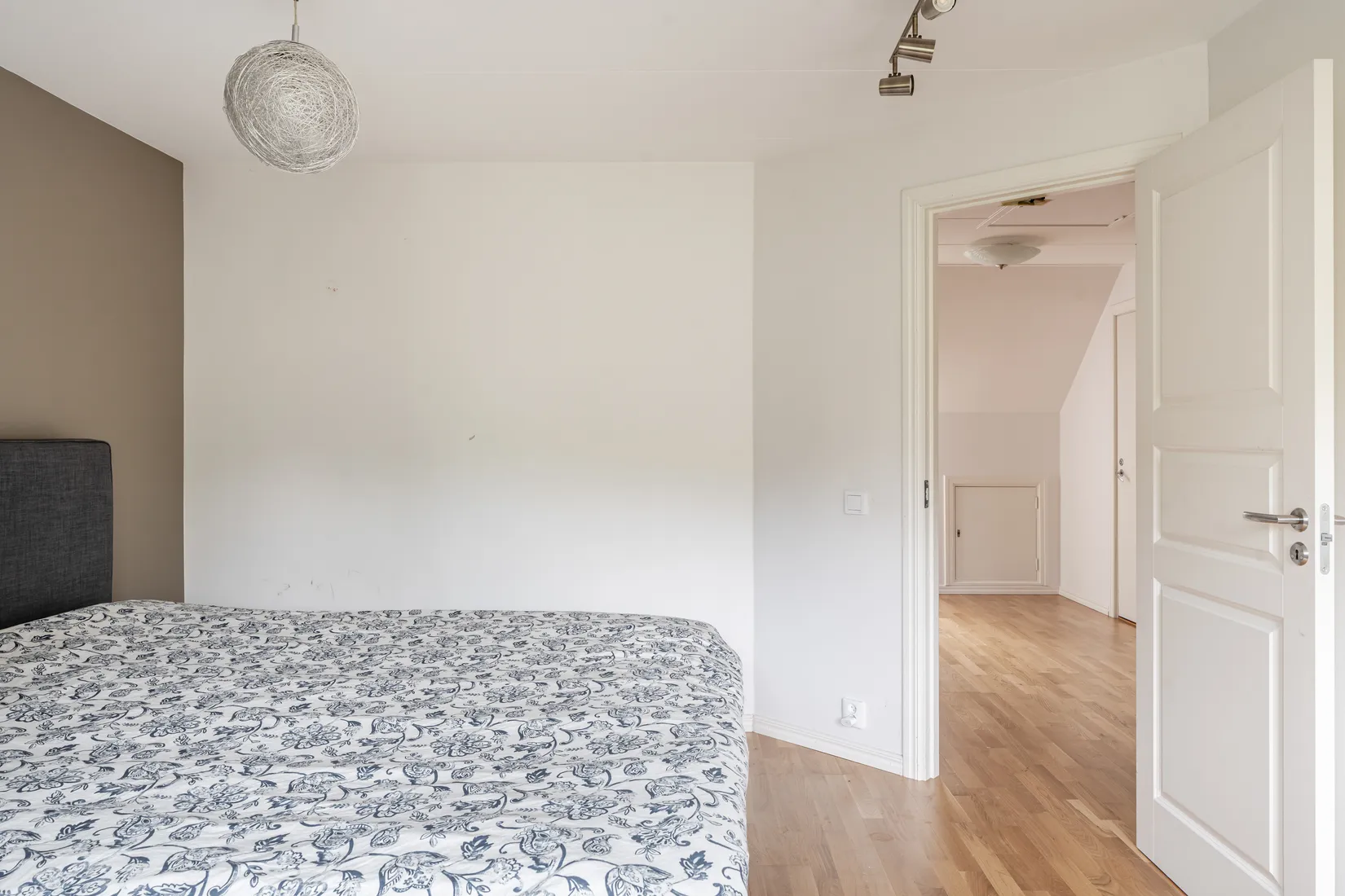 Villa, Radhus, HAGAVÄGEN 21, Ormsta, Vallentuna