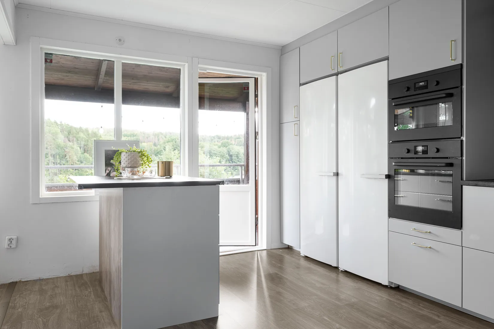Villa, Radhus, Svansjövägen 3G, Bjuren, Flen