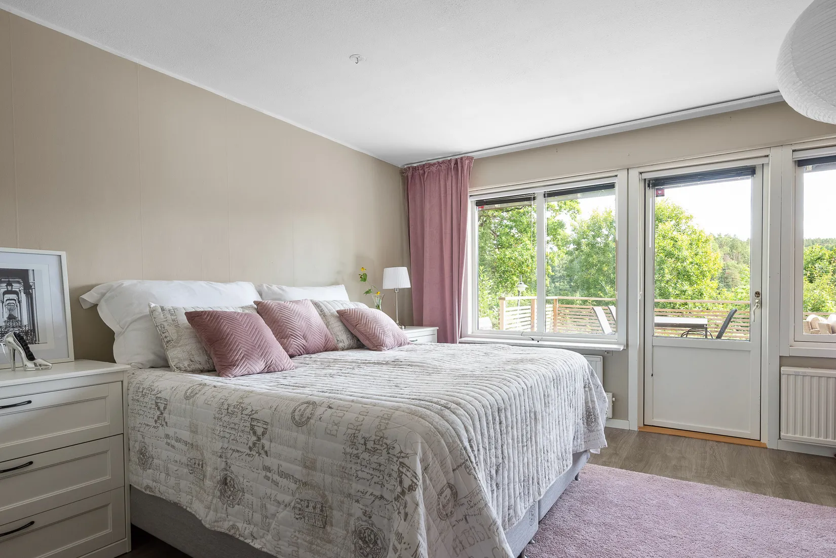 Villa, Radhus, Svansjövägen 3G, Bjuren, Flen