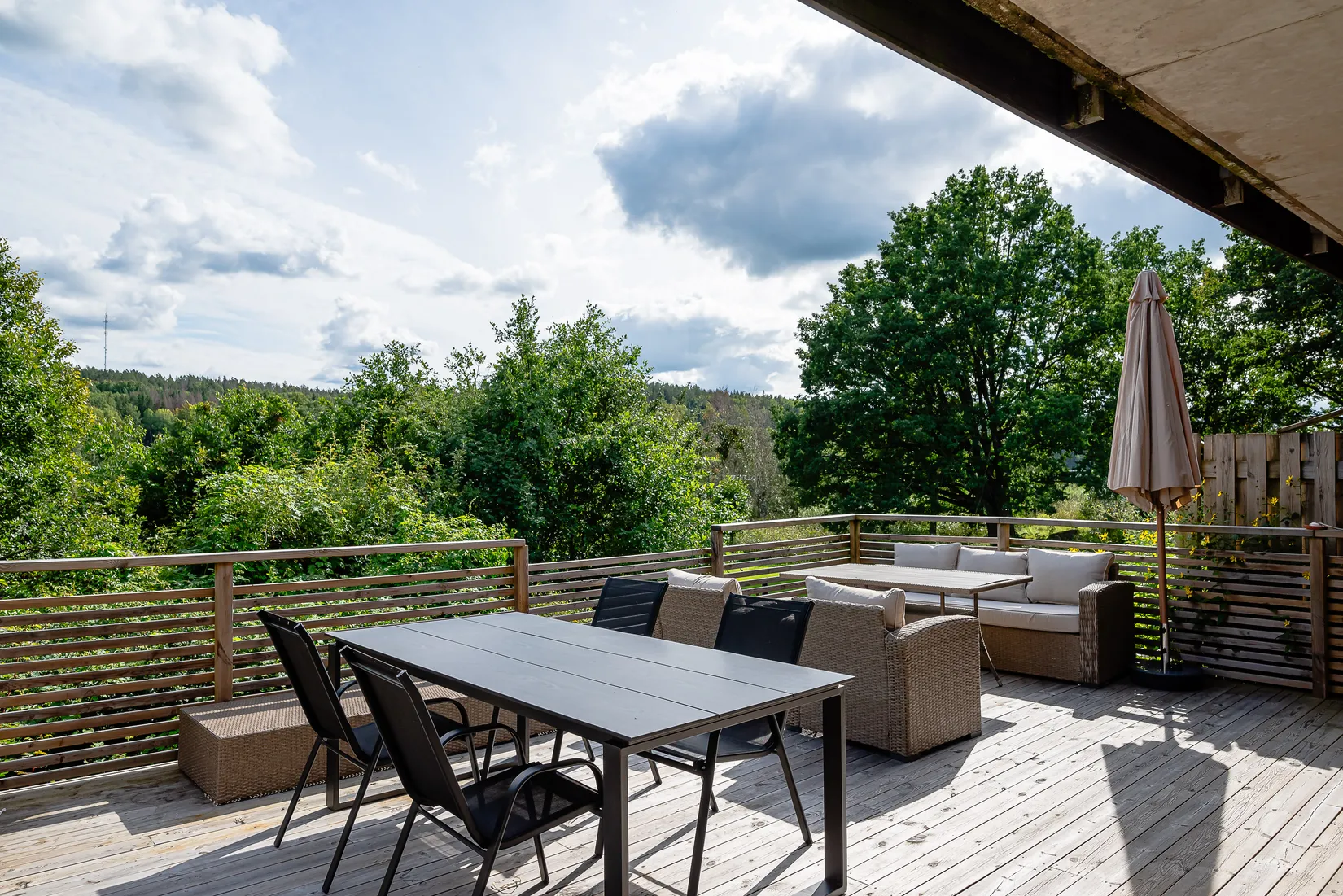 Villa, Radhus, Svansjövägen 3G, Bjuren, Flen