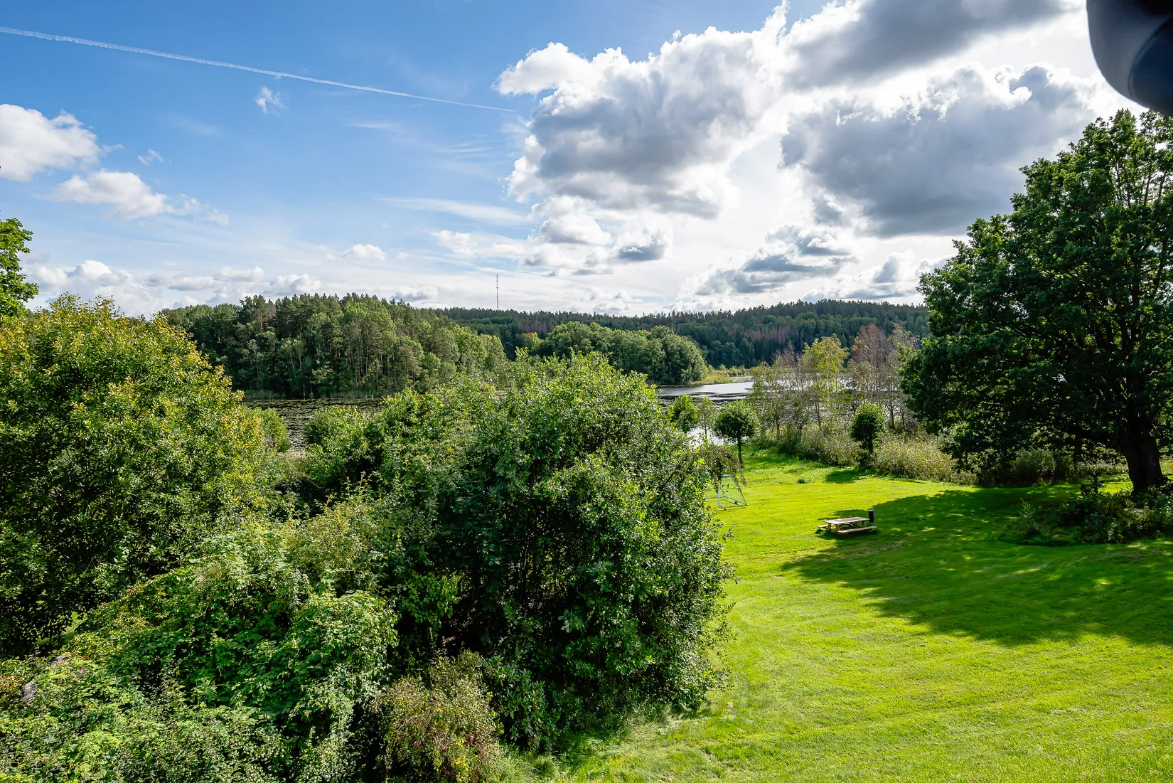 Villa, Radhus, Svansjövägen 3G, Bjuren, Flen