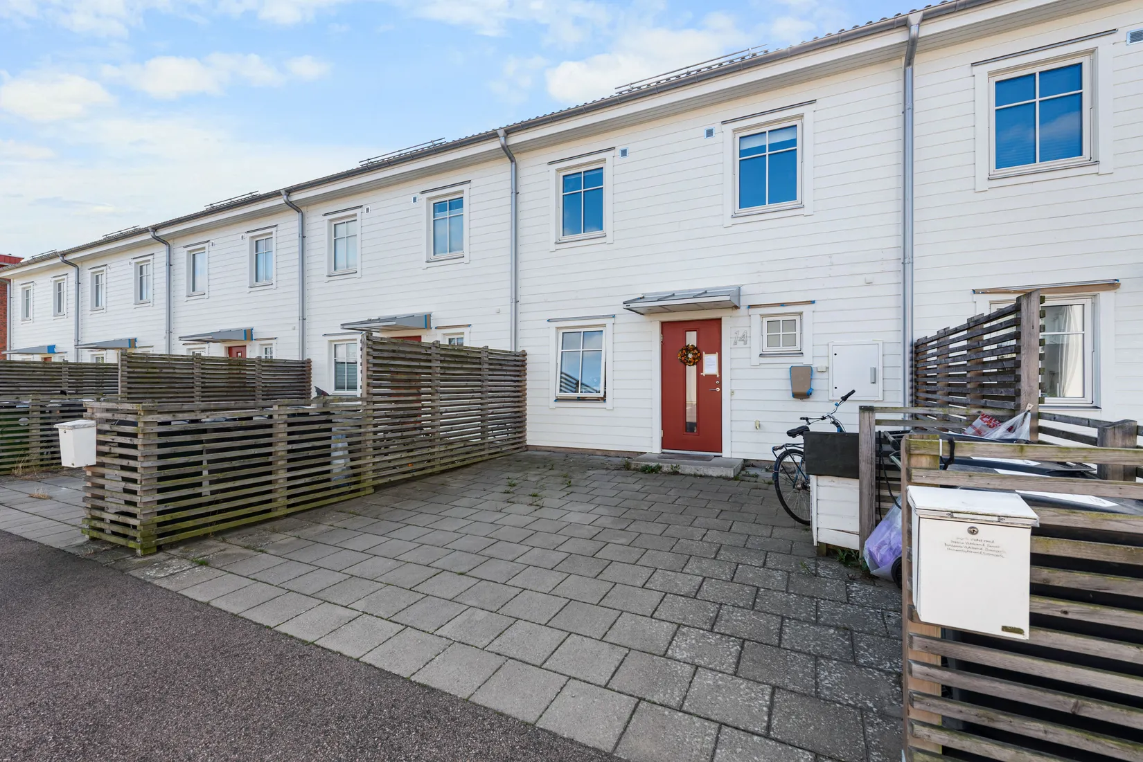 Radhus, Salviagatan 14, Höganäs