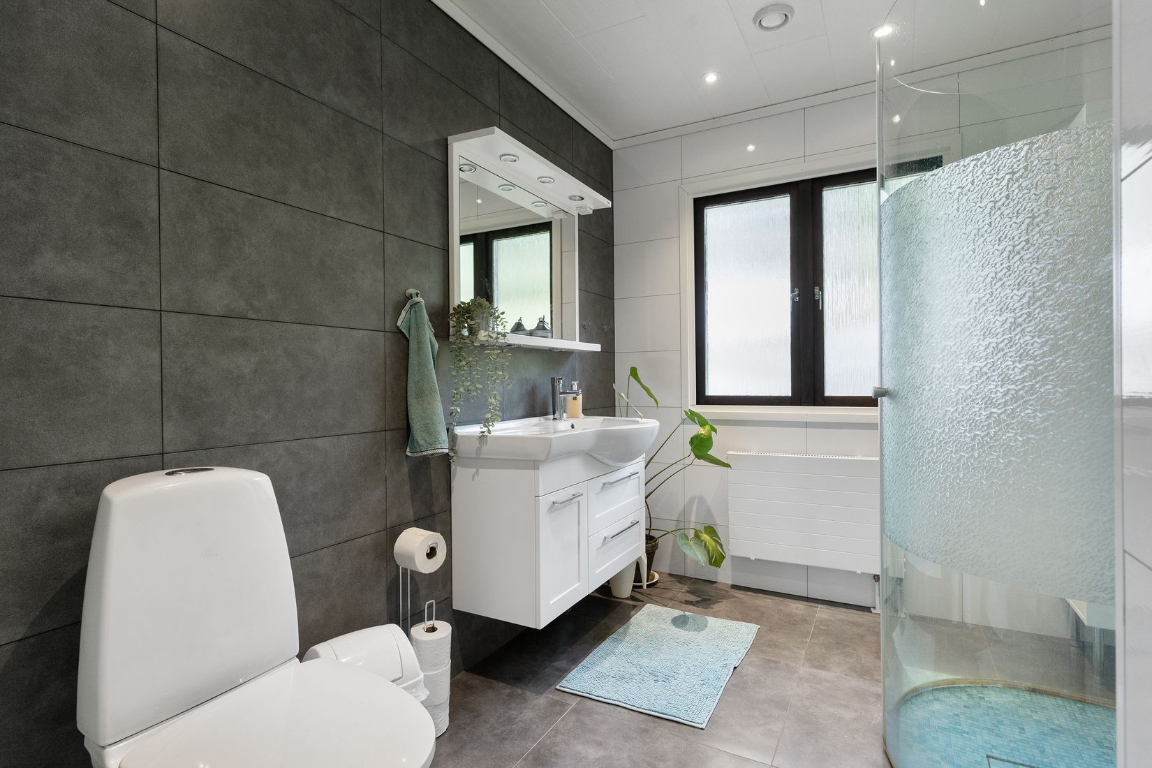 Villa, Flustervägen 11, Lilla Edet