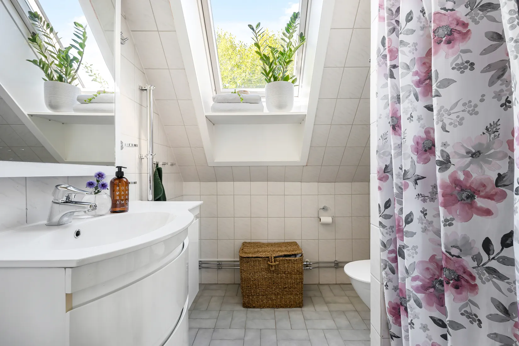 Villa, Lavettvägen 24, Margretelund, Österåker