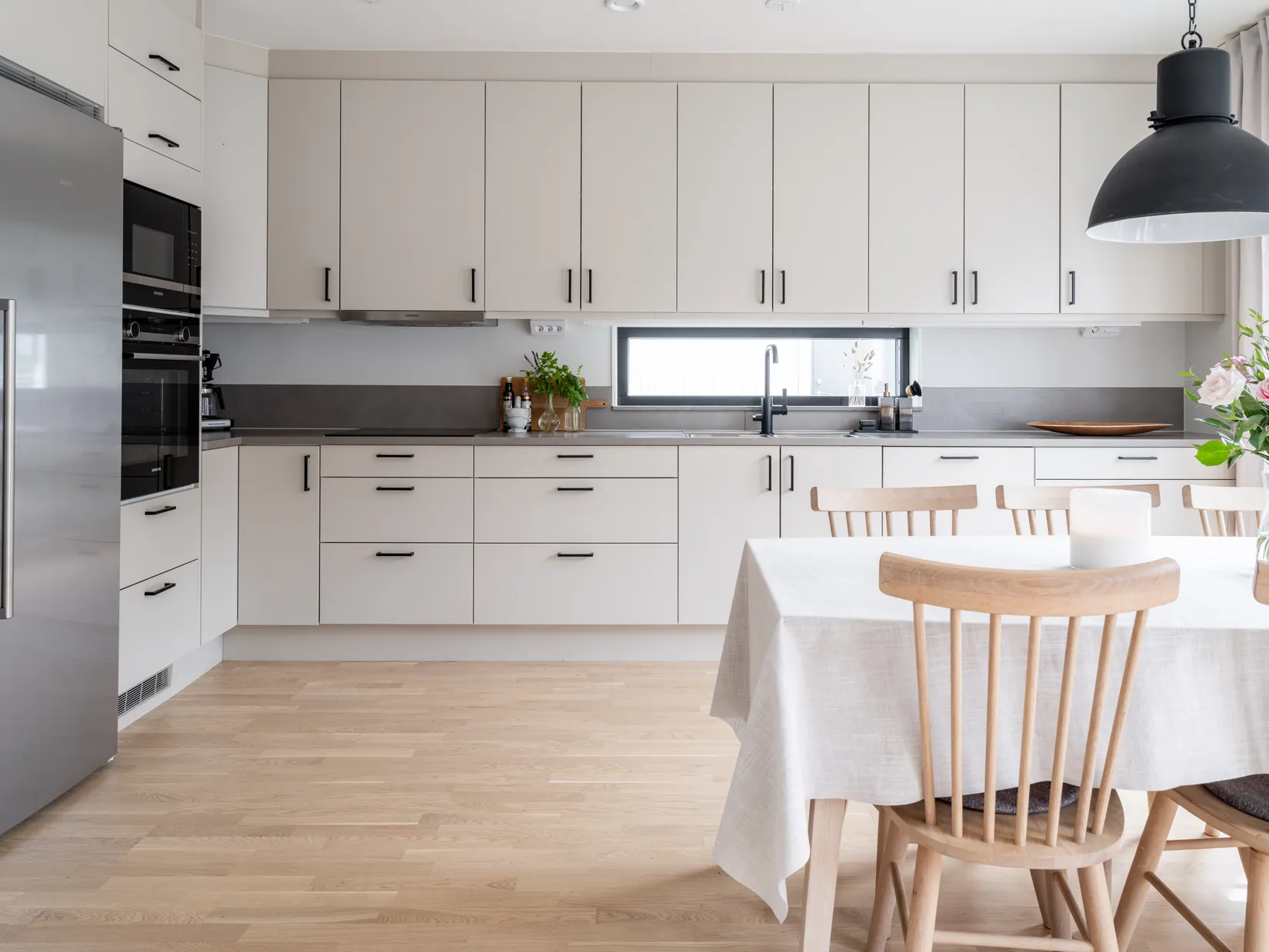 Bostadsrätt, Radhus, Väsjövägen 14B, Väsjön, Sollentuna