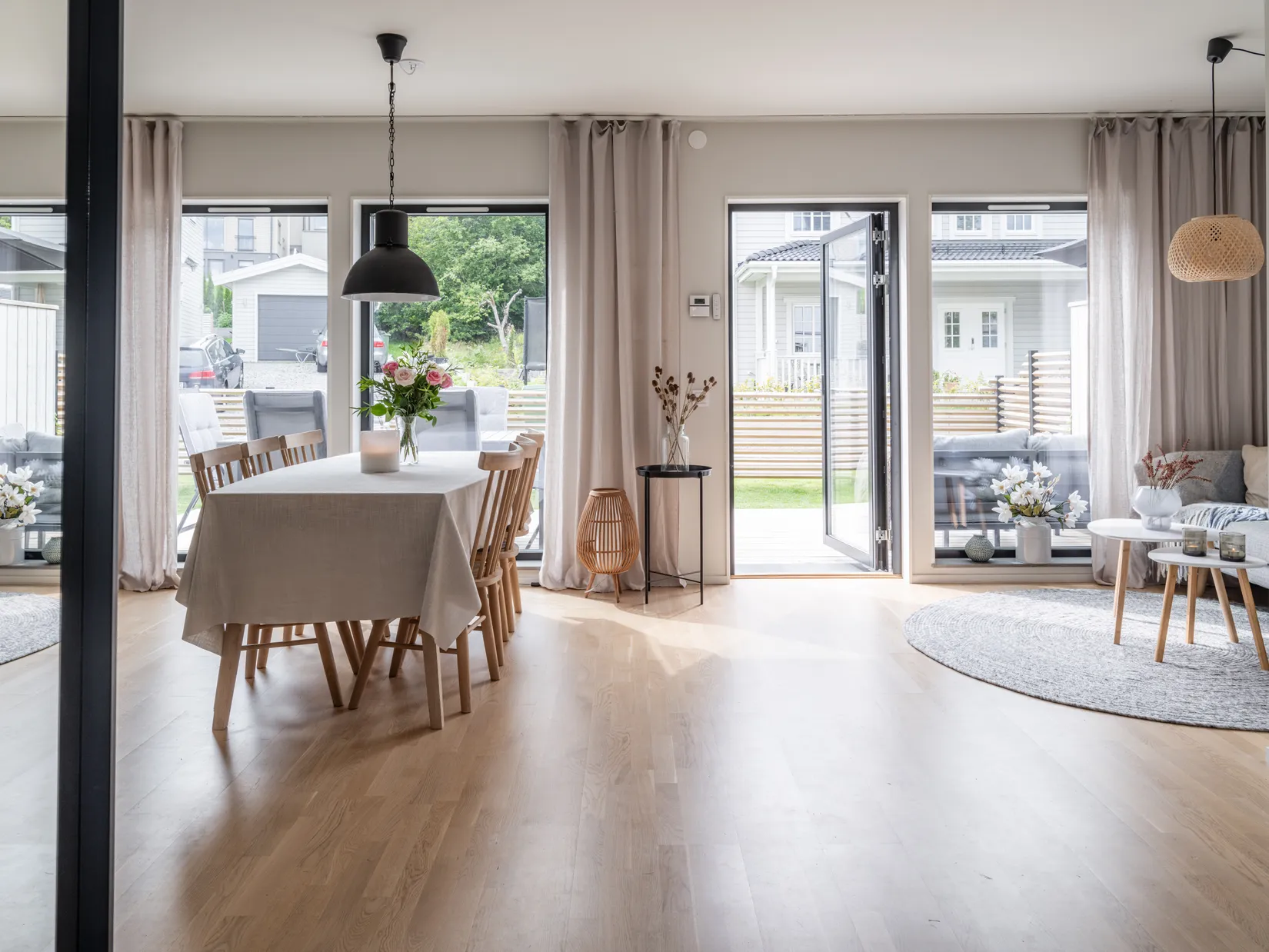 Bostadsrätt, Radhus, Väsjövägen 14B, Väsjön, Sollentuna