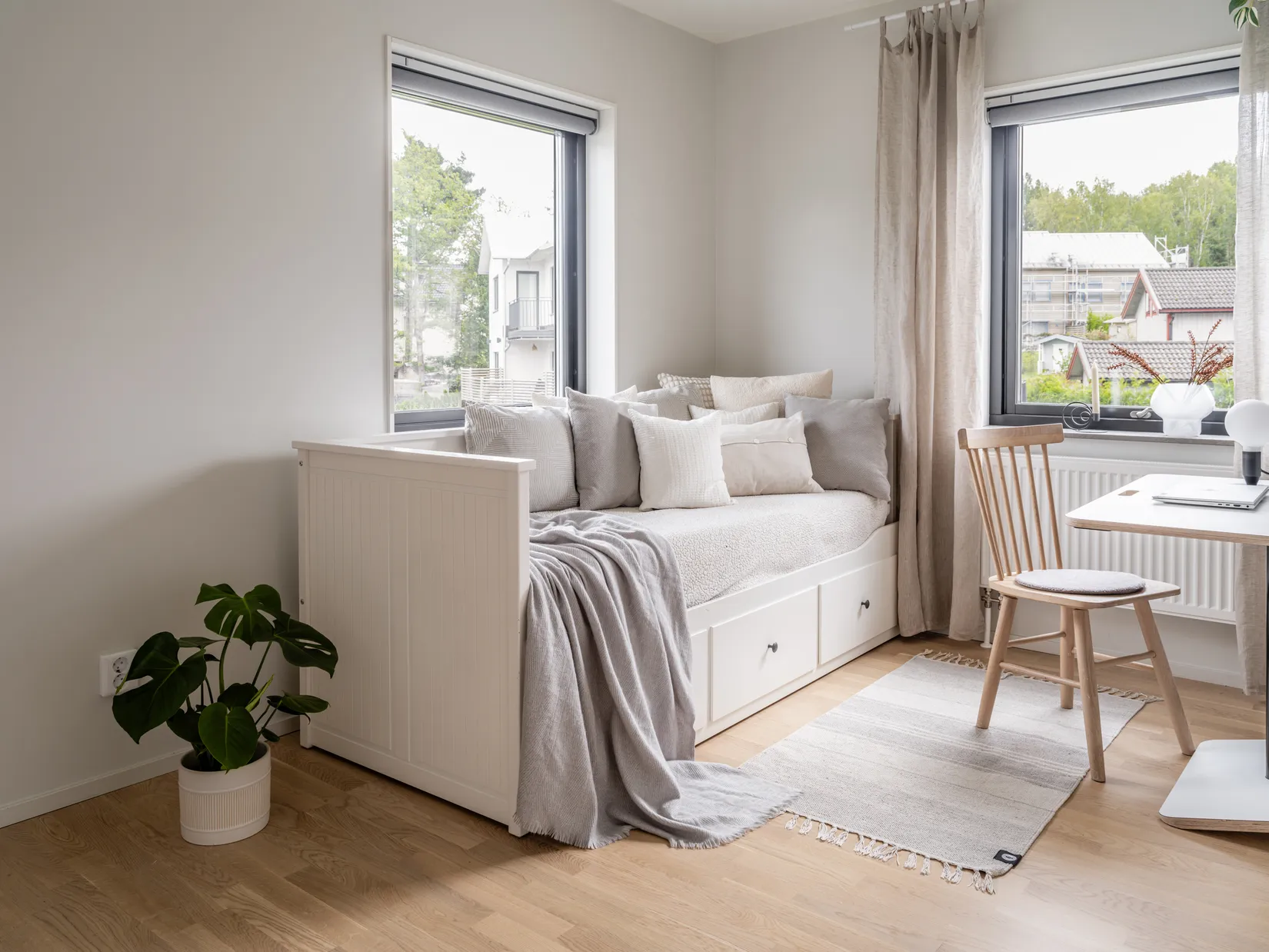 Bostadsrätt, Radhus, Väsjövägen 14B, Väsjön, Sollentuna