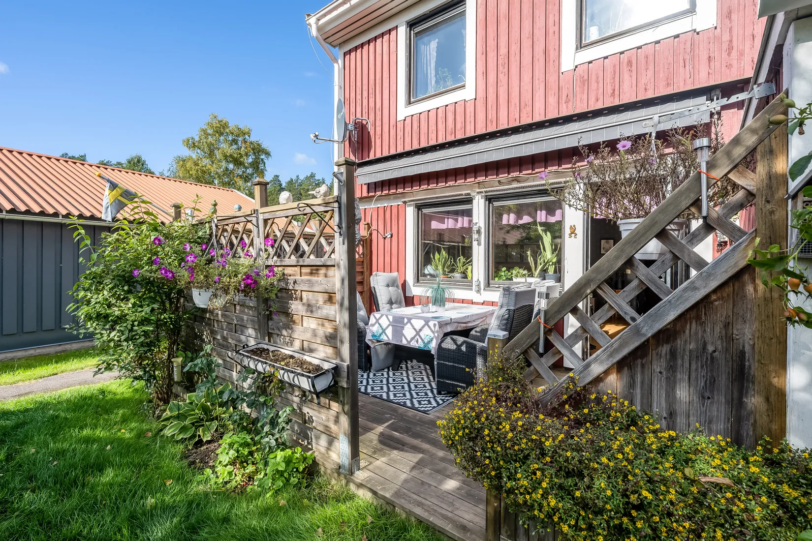 Radhus, Hjortronstigen 2, Nyhem, Finspång