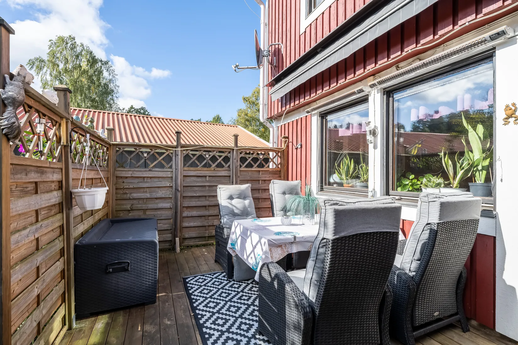 Radhus, Hjortronstigen 2, Nyhem, Finspång