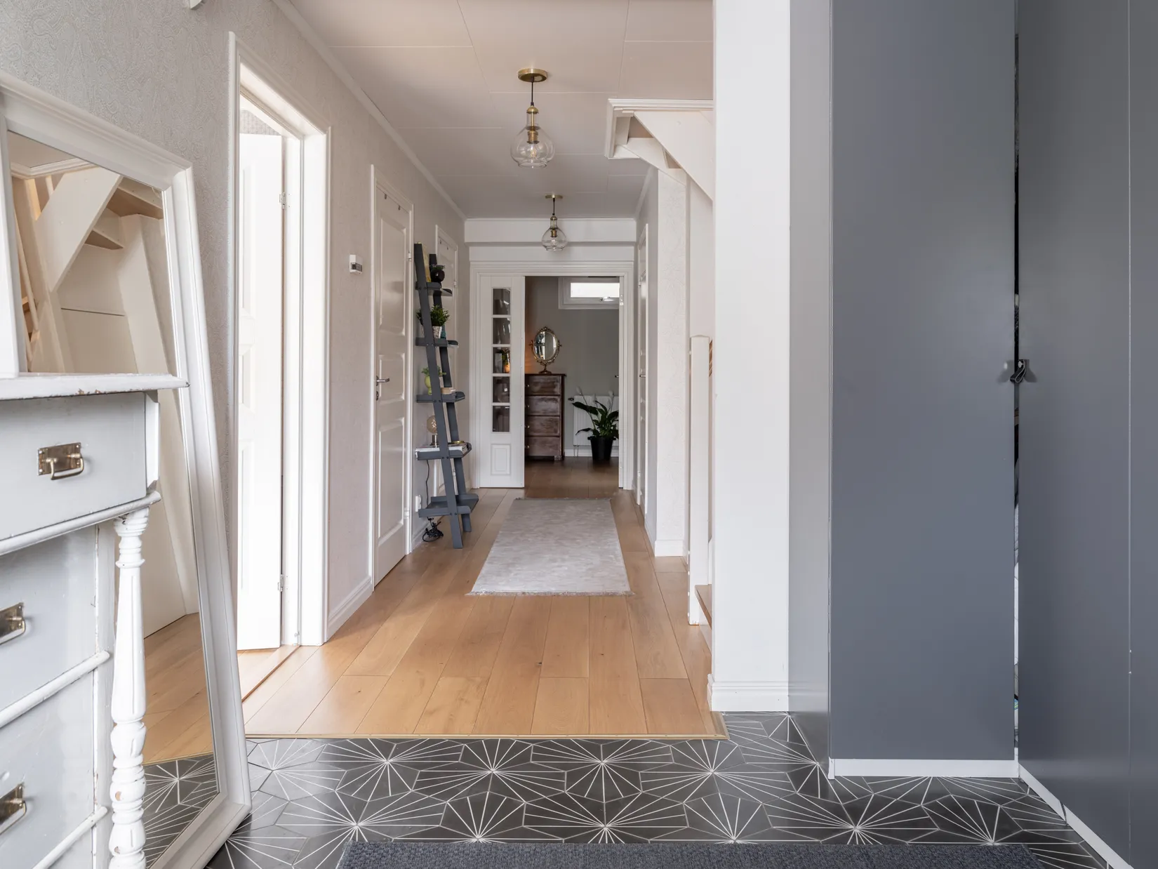 Villa, Radhus, Myrvägen 13, Tureberg, Sollentuna