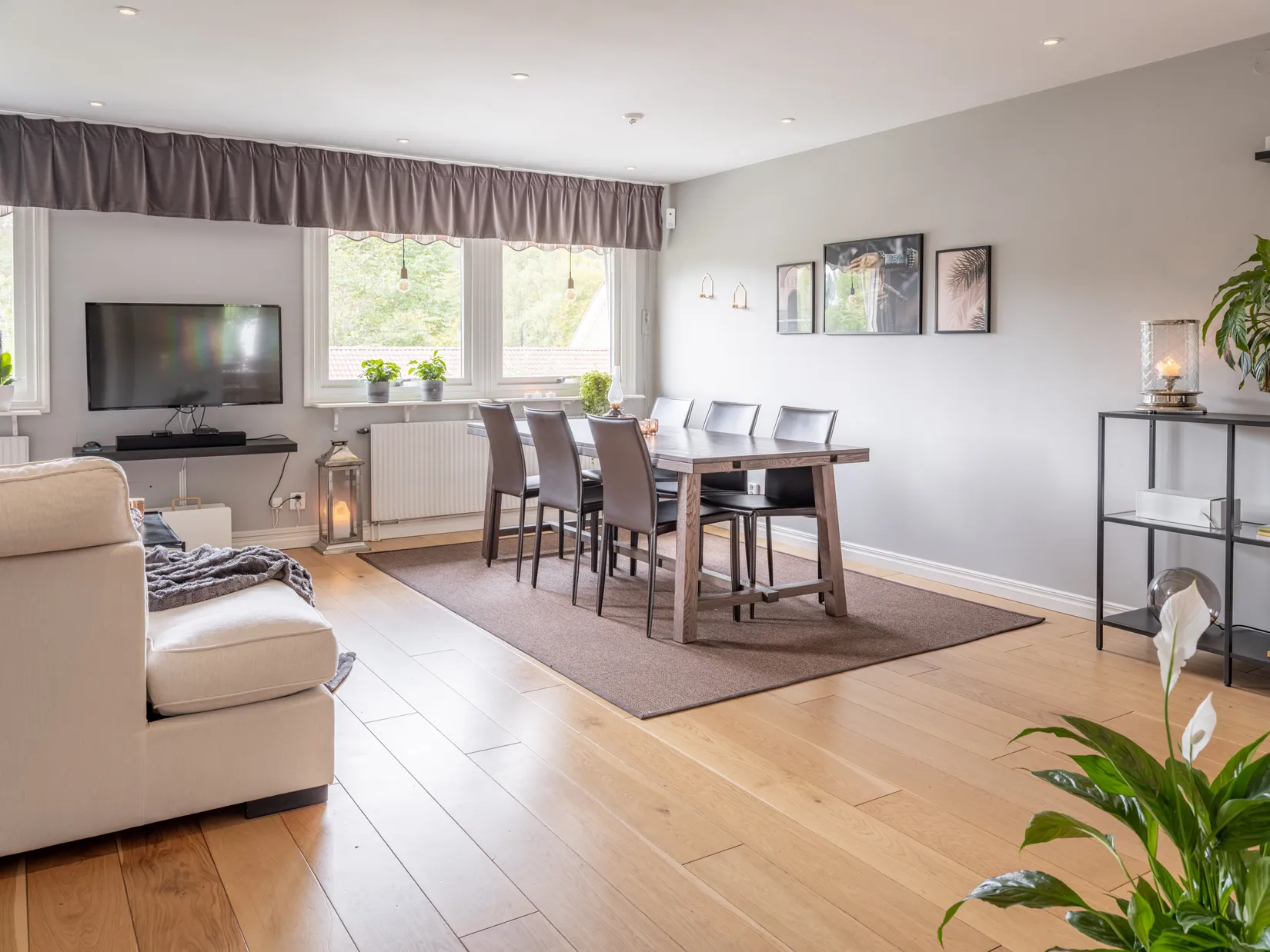 Villa, Radhus, Myrvägen 13, Tureberg, Sollentuna