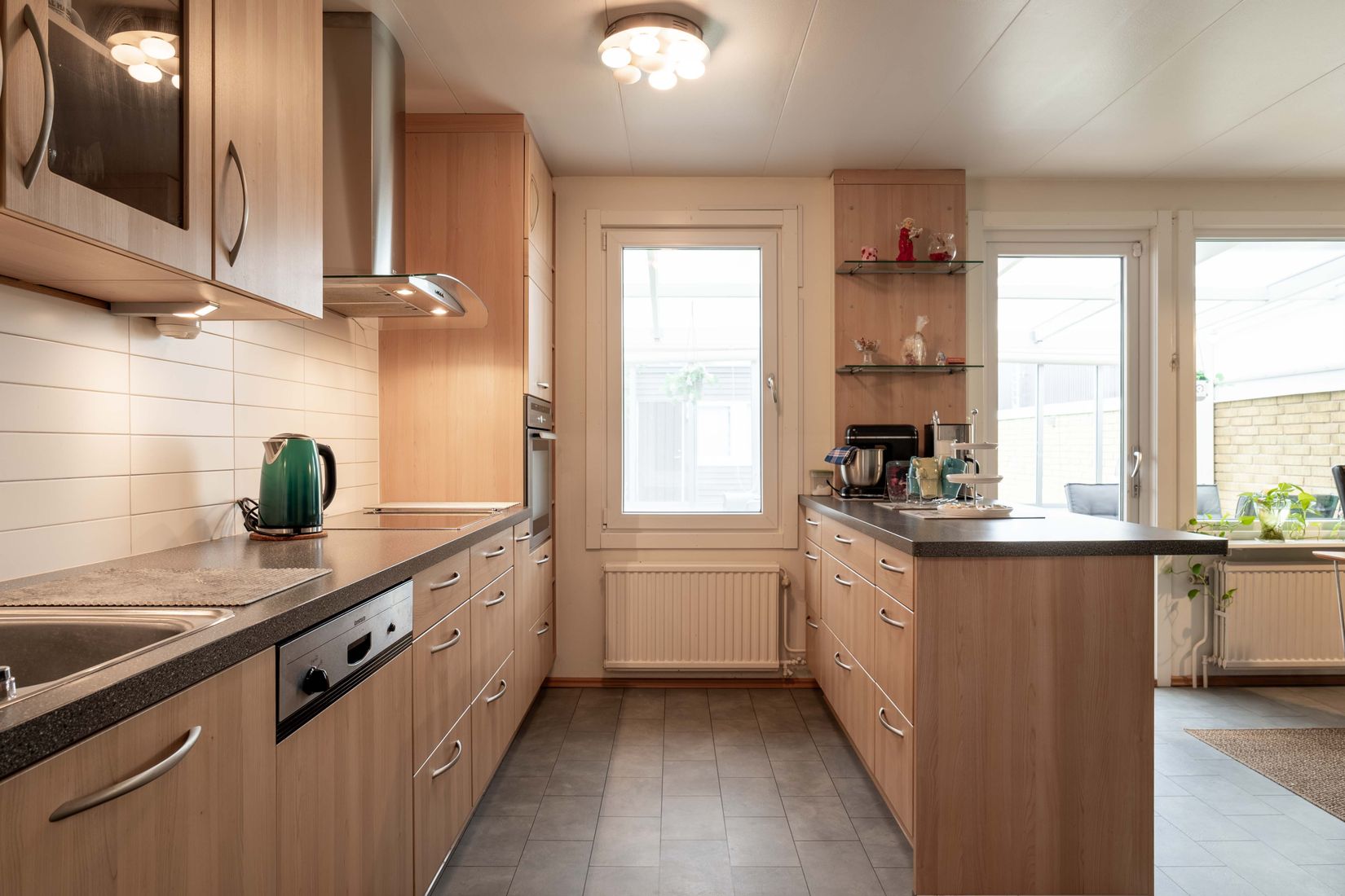 Radhus, Stångjärnsgatan 105, Bäckby, Västerås