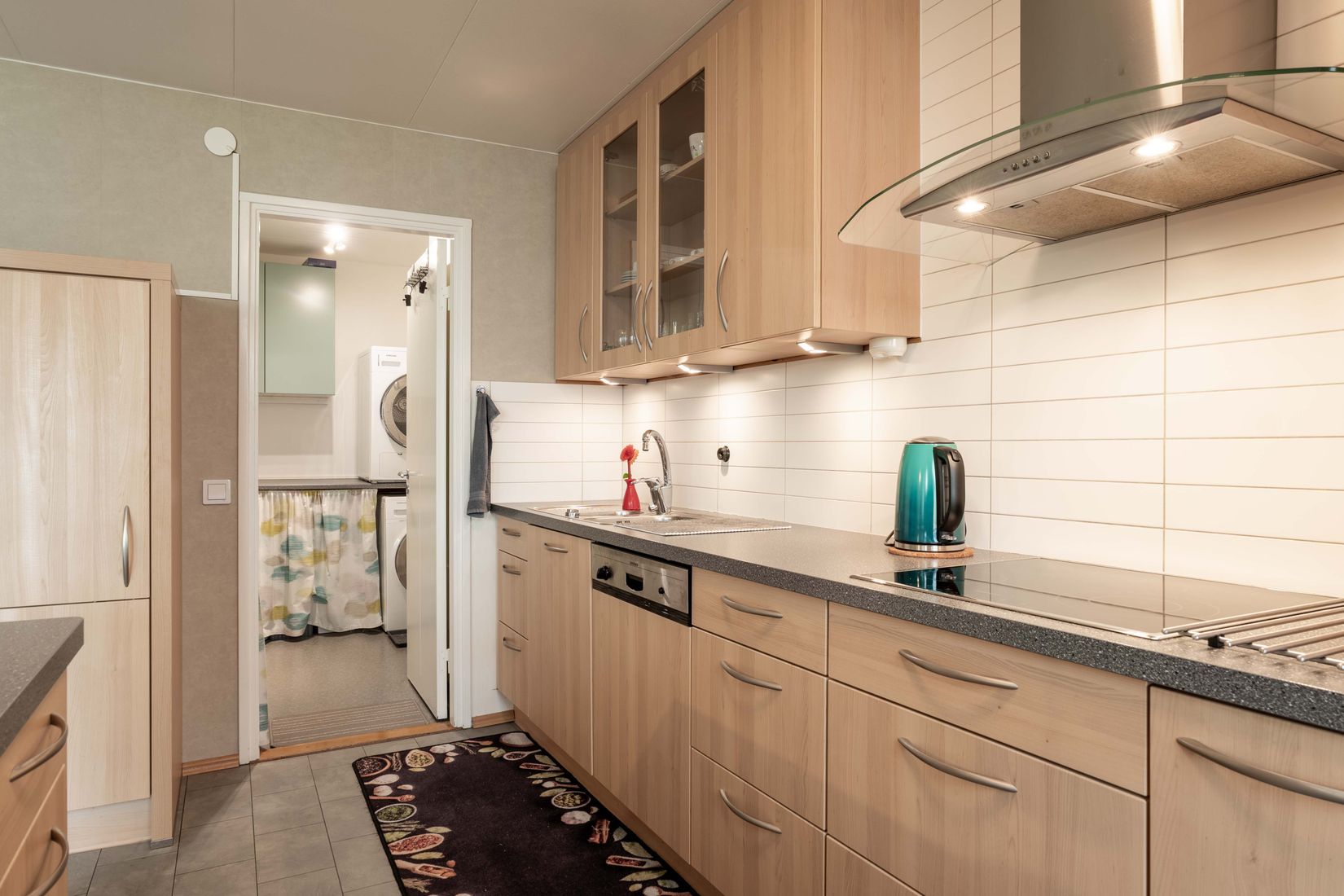 Radhus, Stångjärnsgatan 105, Bäckby, Västerås