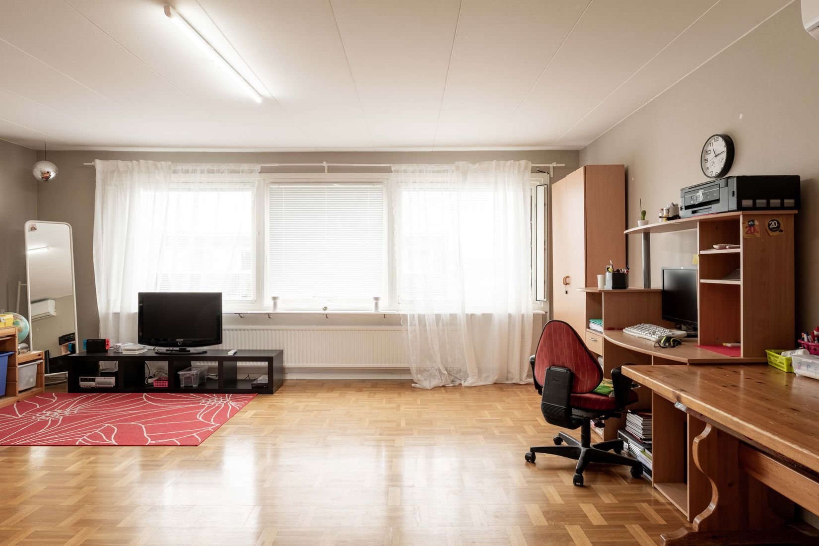 Radhus, Stångjärnsgatan 105, Bäckby, Västerås