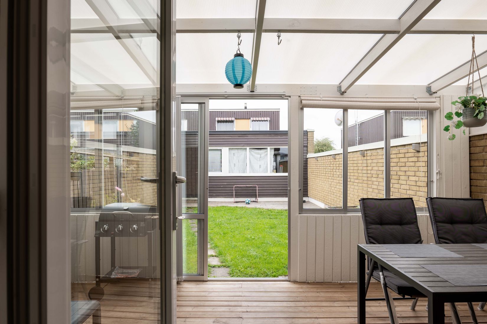 Radhus, Stångjärnsgatan 105, Bäckby, Västerås